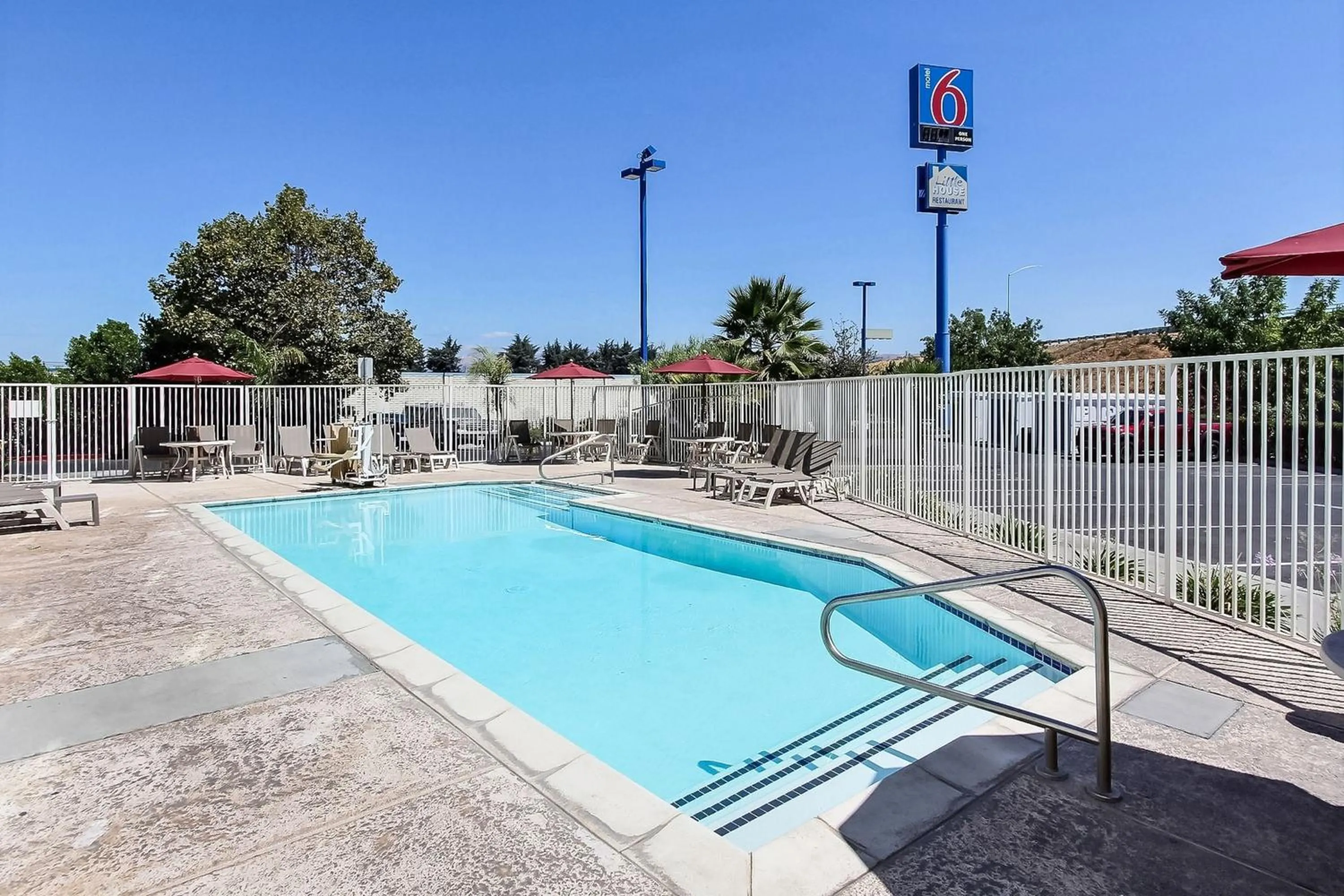 Swimming pool in Motel 6-Gilroy, CA