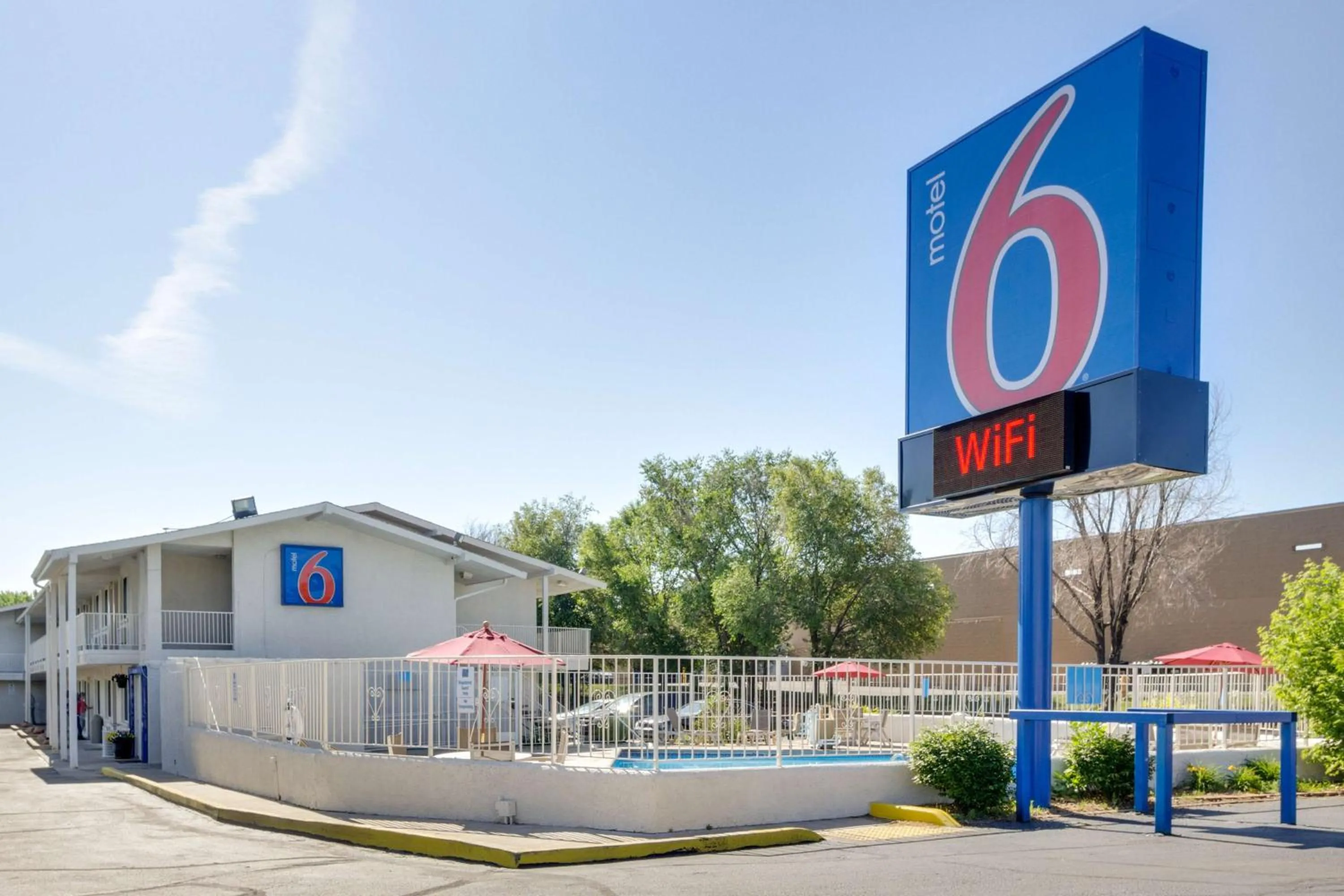Property building in Motel 6-Lakewood, CO - Denver