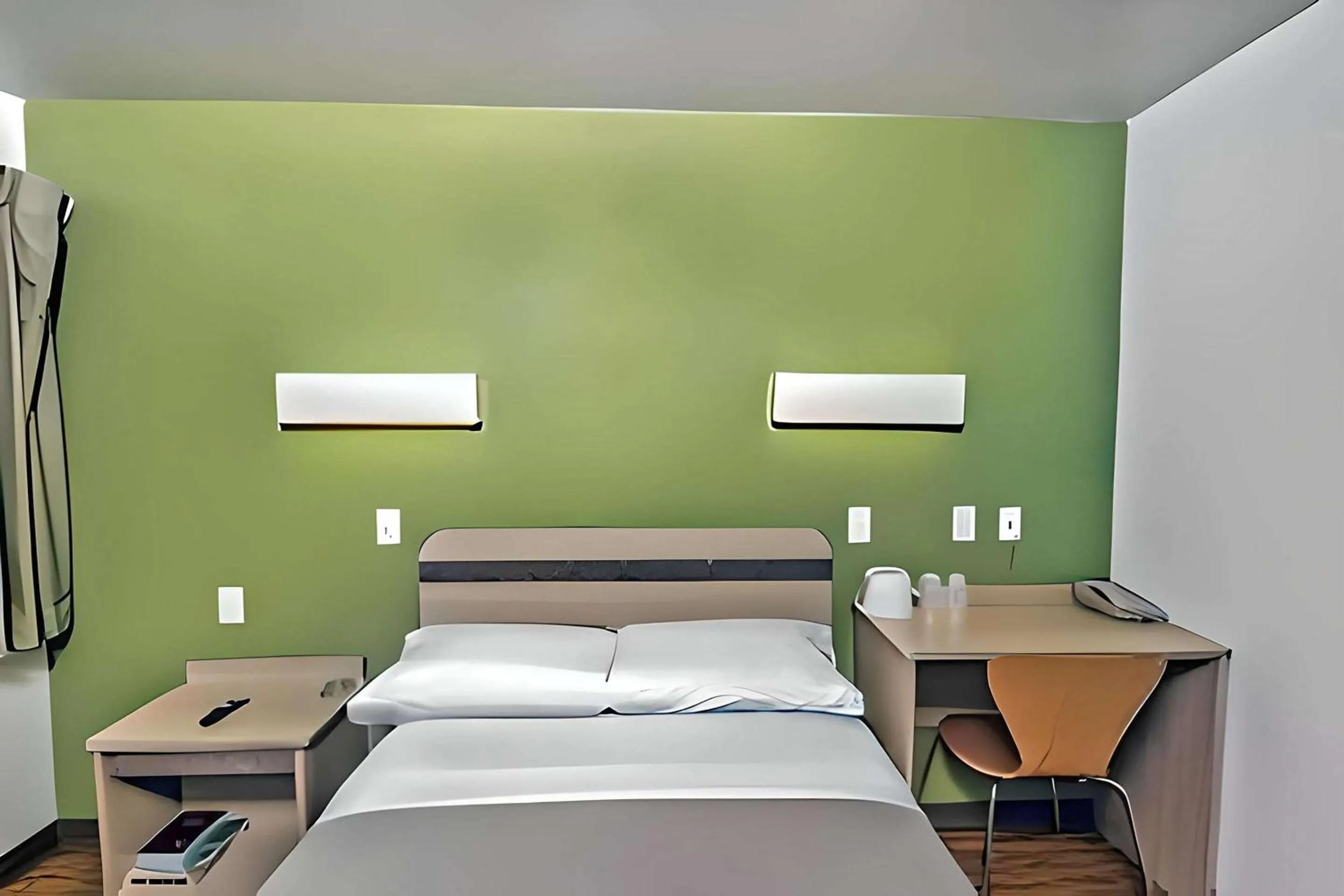 Bedroom in Motel 6-Colorado Springs, CO