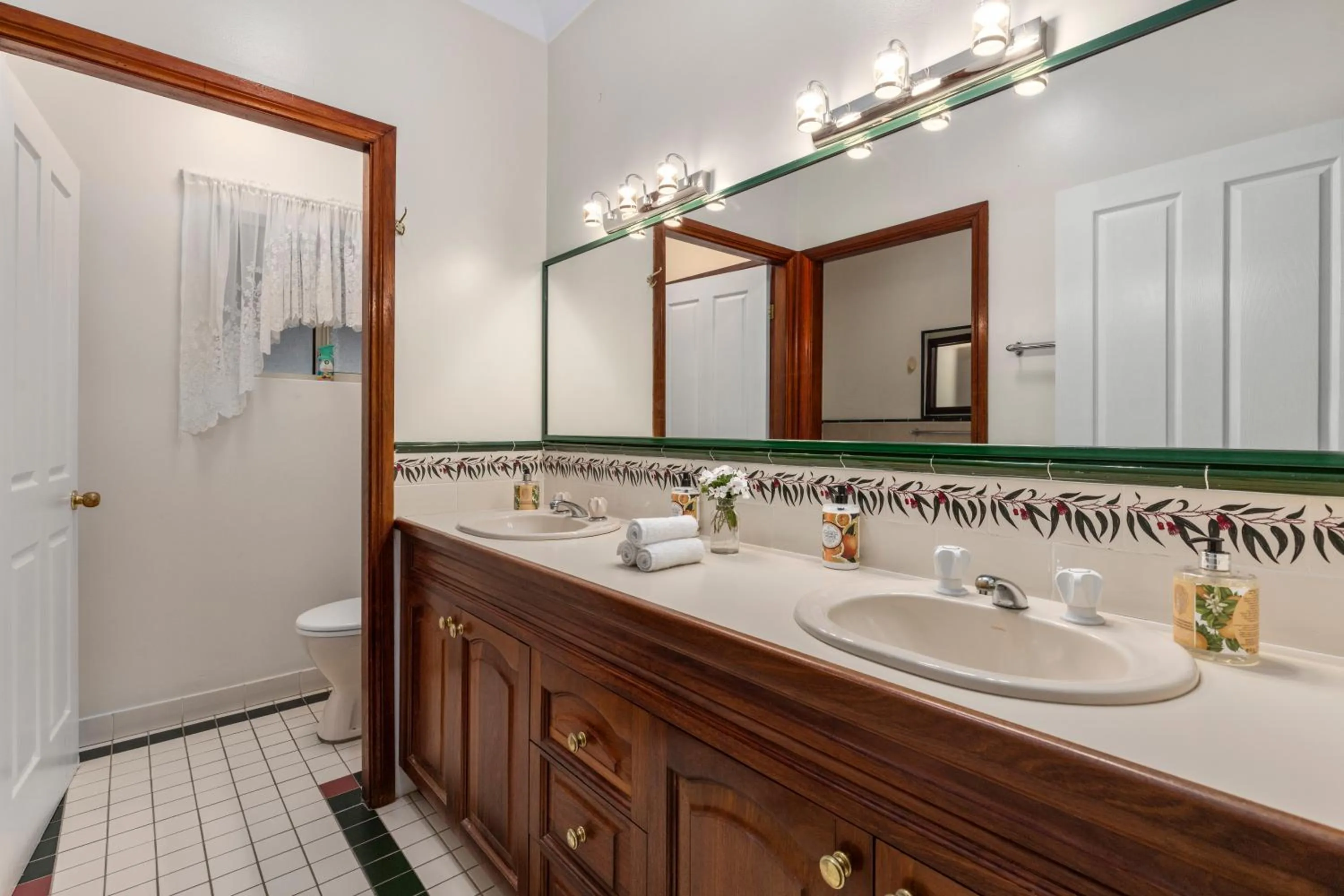 Shower in Bon Villas B&B Bonville - Adults Only, Pet Friendly Accommodation