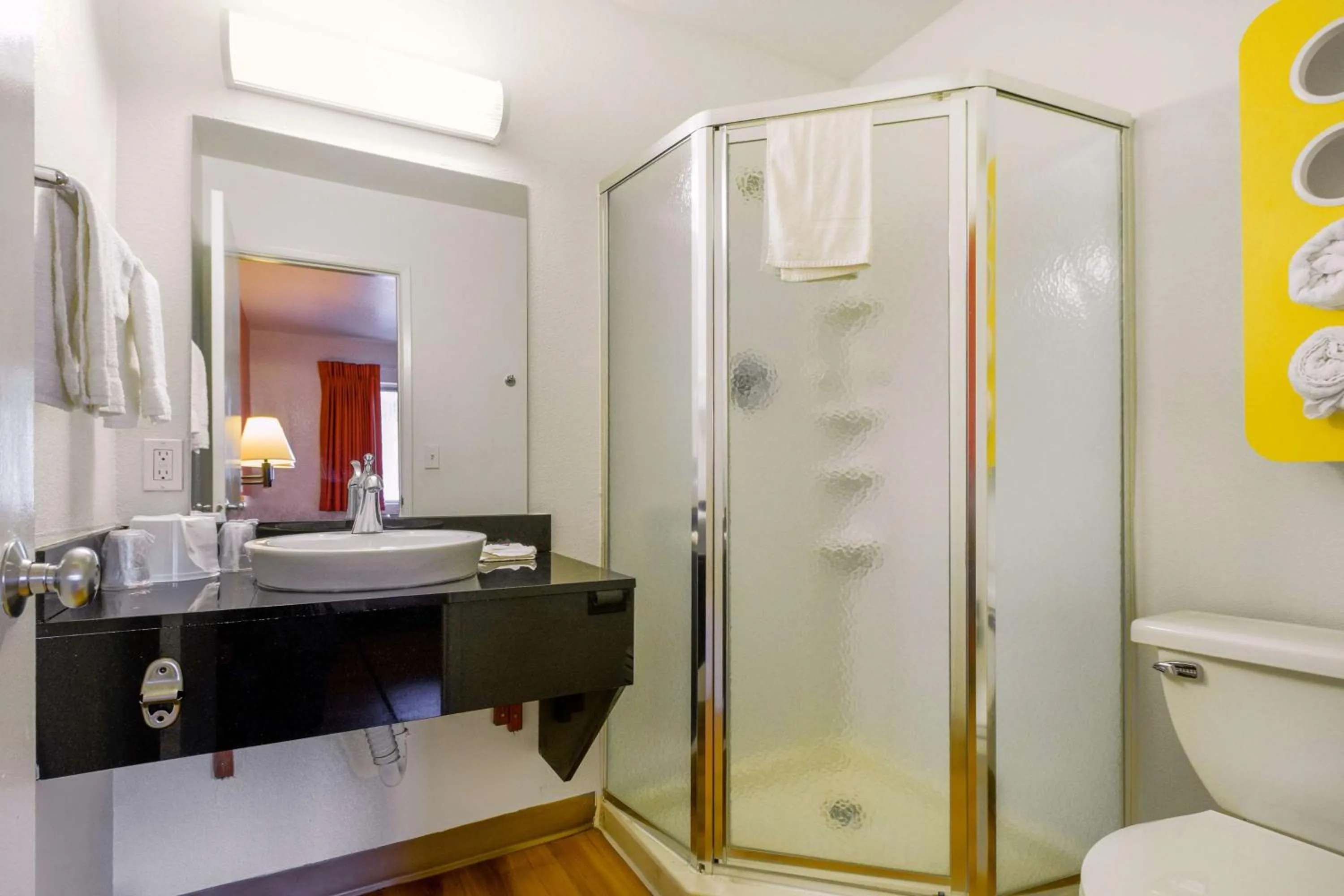 Photo of the whole room in Motel 6-Kelso, WA - Mt. St. Helens