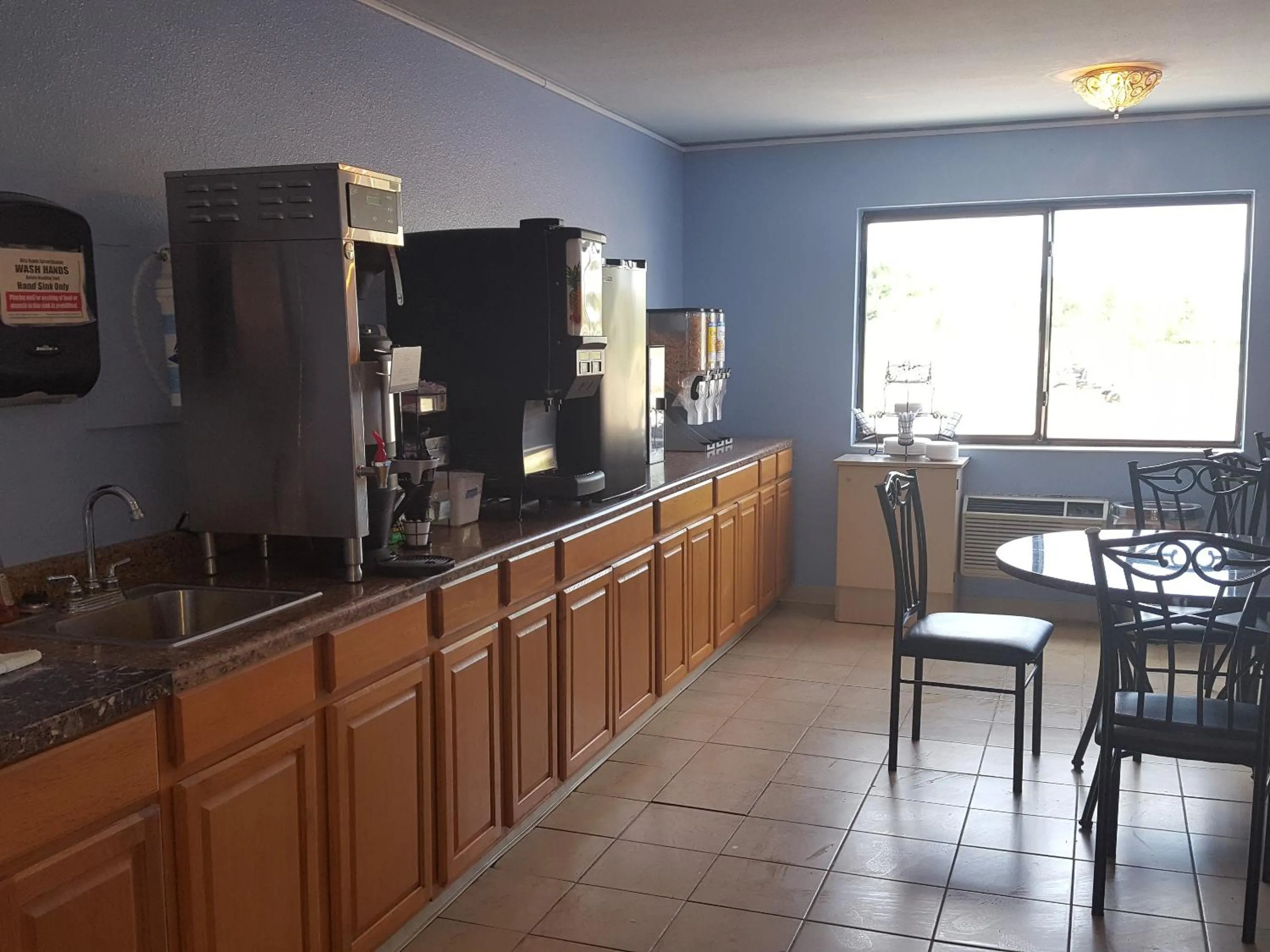 Continental breakfast in Sioux City Inn Sioux City IA Sergeant Bluff