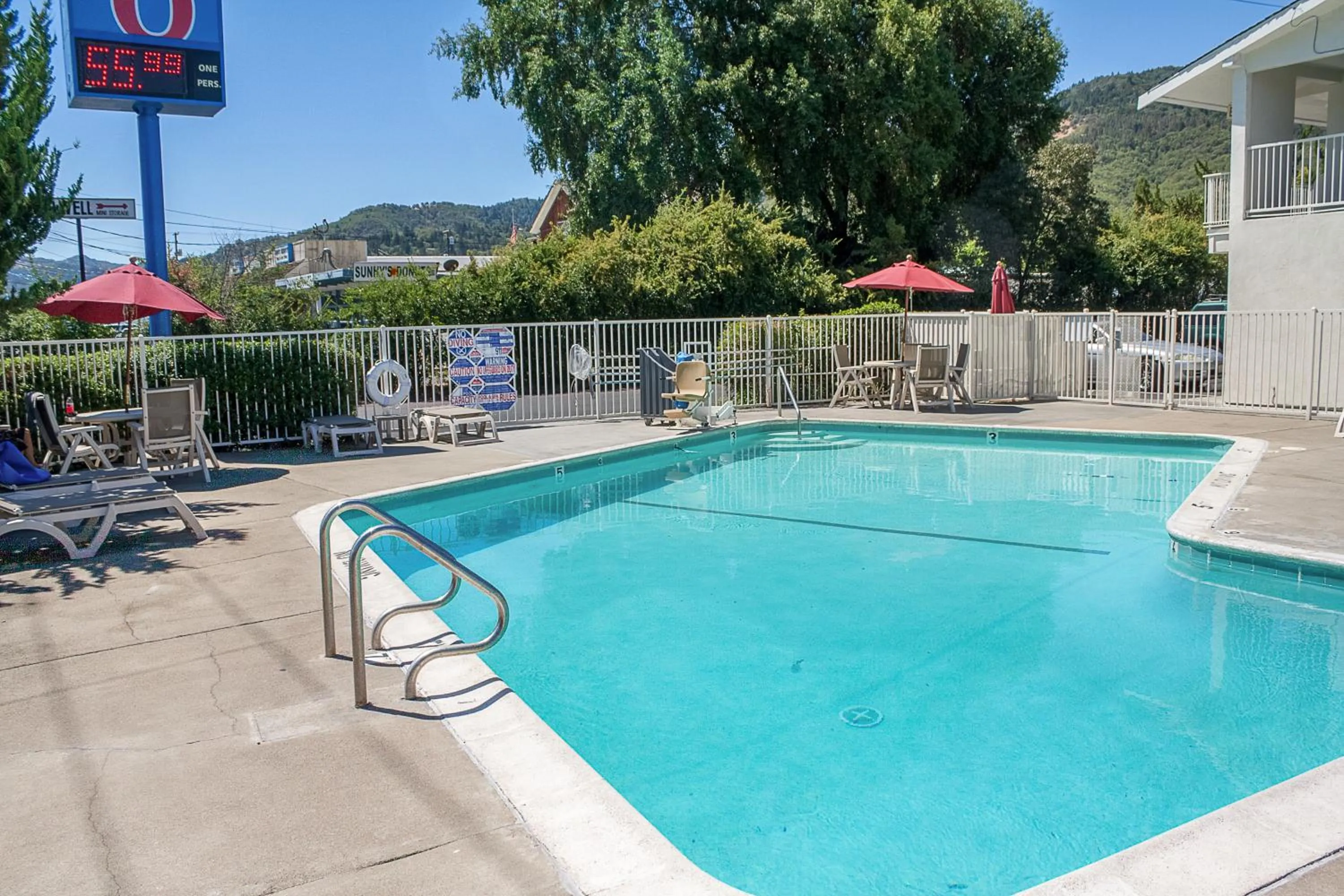Swimming pool in Motel 6-Ukiah, CA
