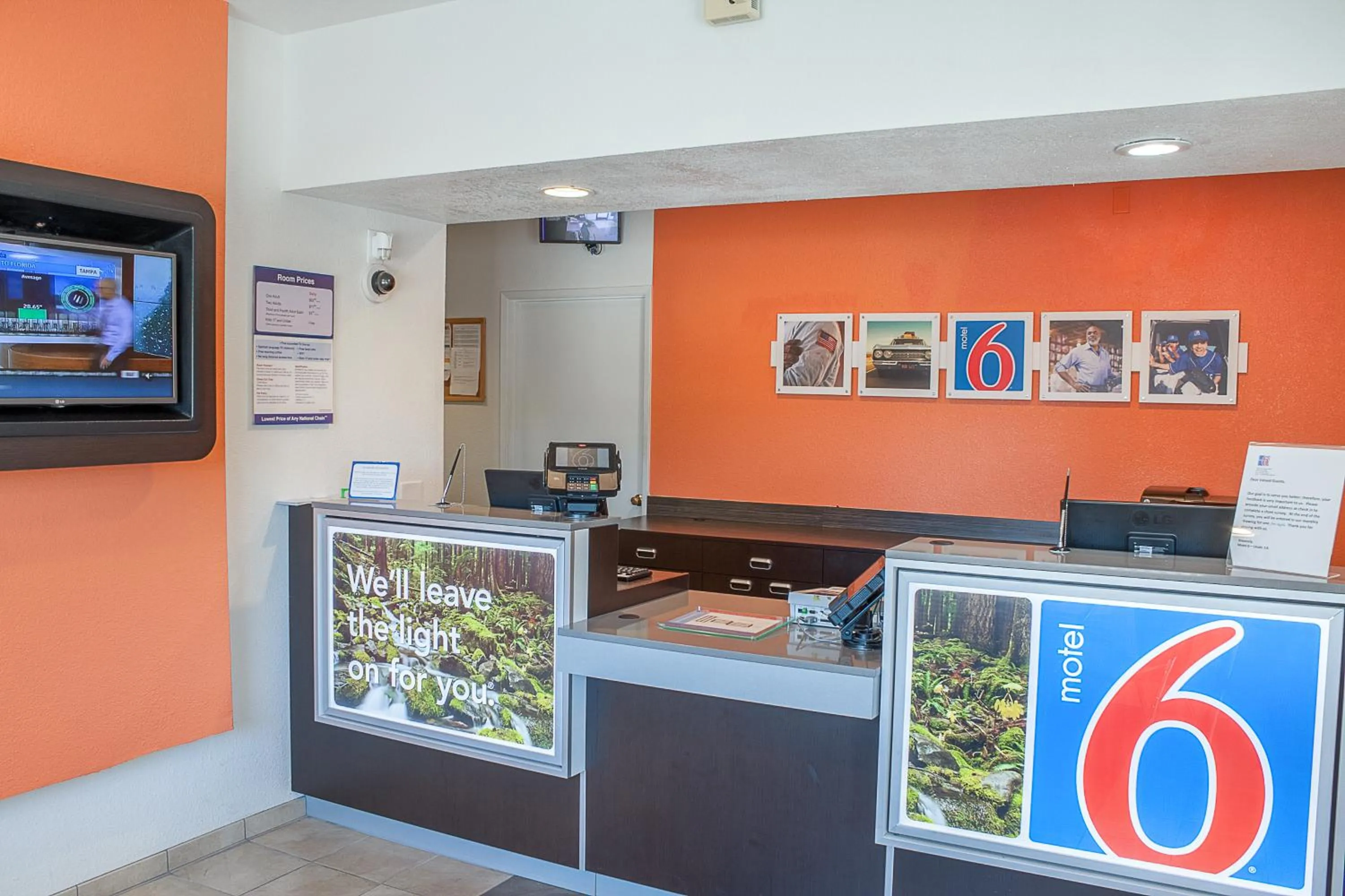 Lobby or reception in Motel 6-Ukiah, CA