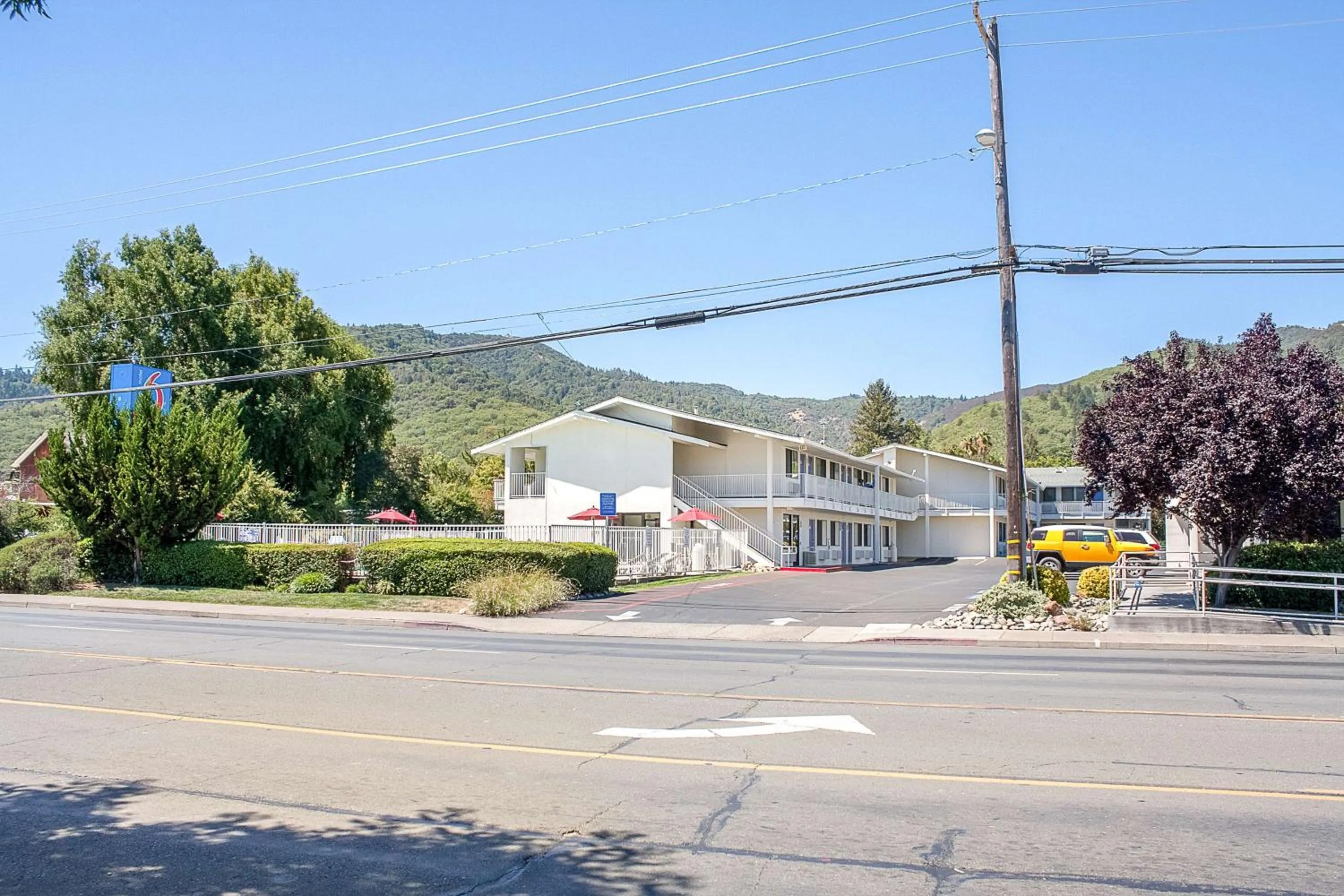 Property building in Motel 6-Ukiah, CA
