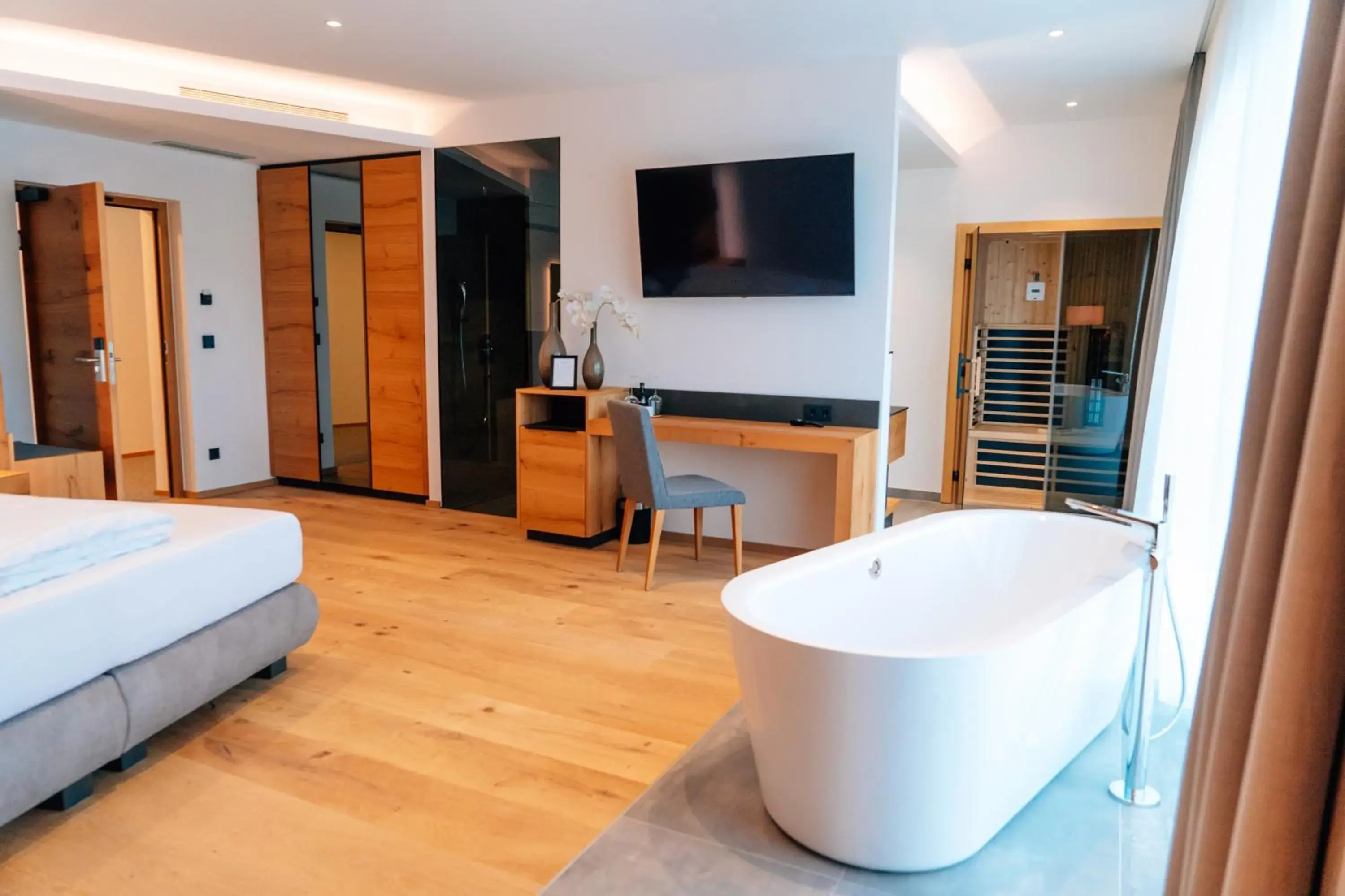 Deluxe Junior Suite in Patrix Hotel, Restaurant, Bar Deluxe Junior Suite in Patrix Hotel, Restaurant, Bar