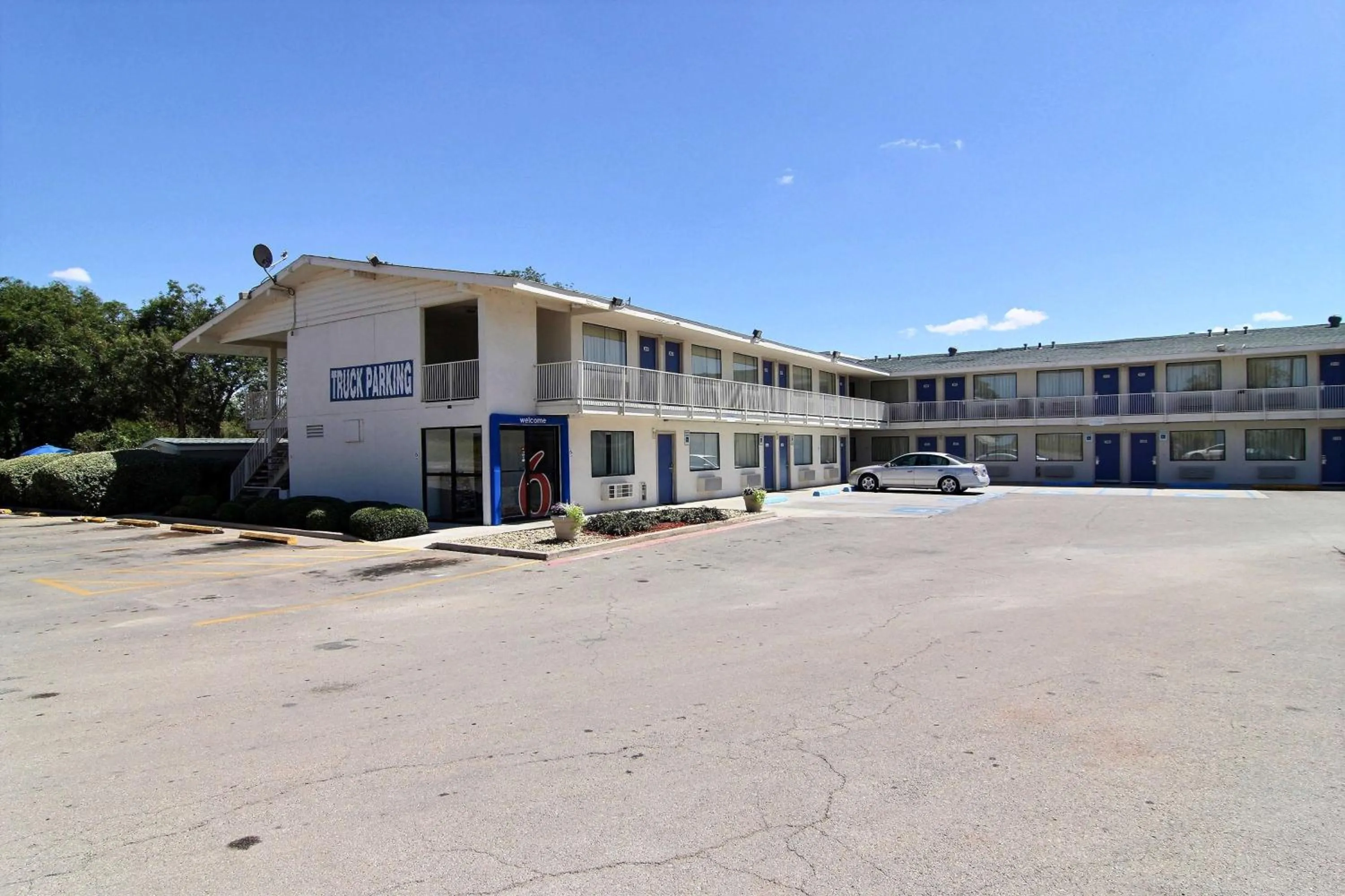Property building in Motel 6-Abilene, TX