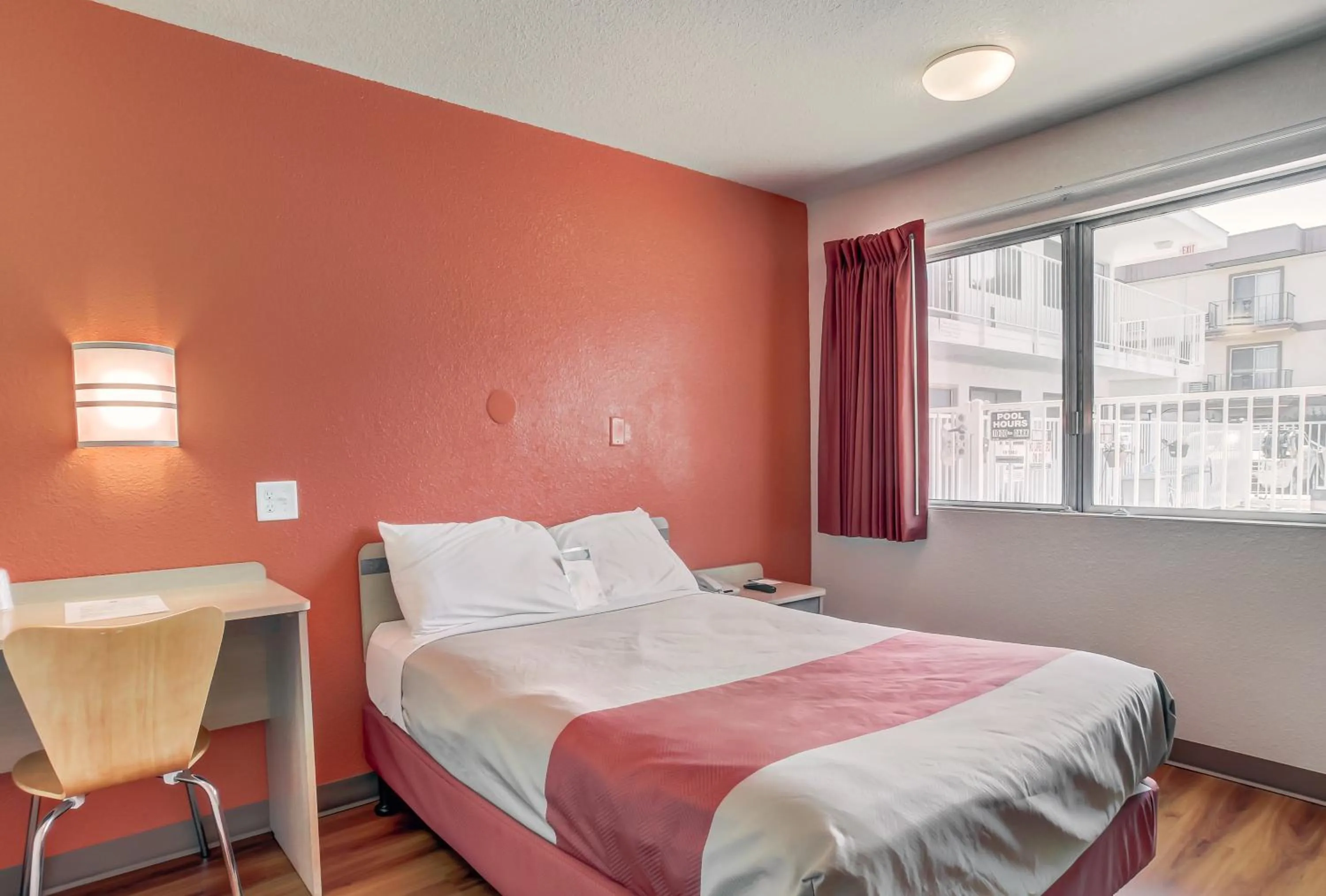 Bedroom, Bed in Motel 6-Medford, OR