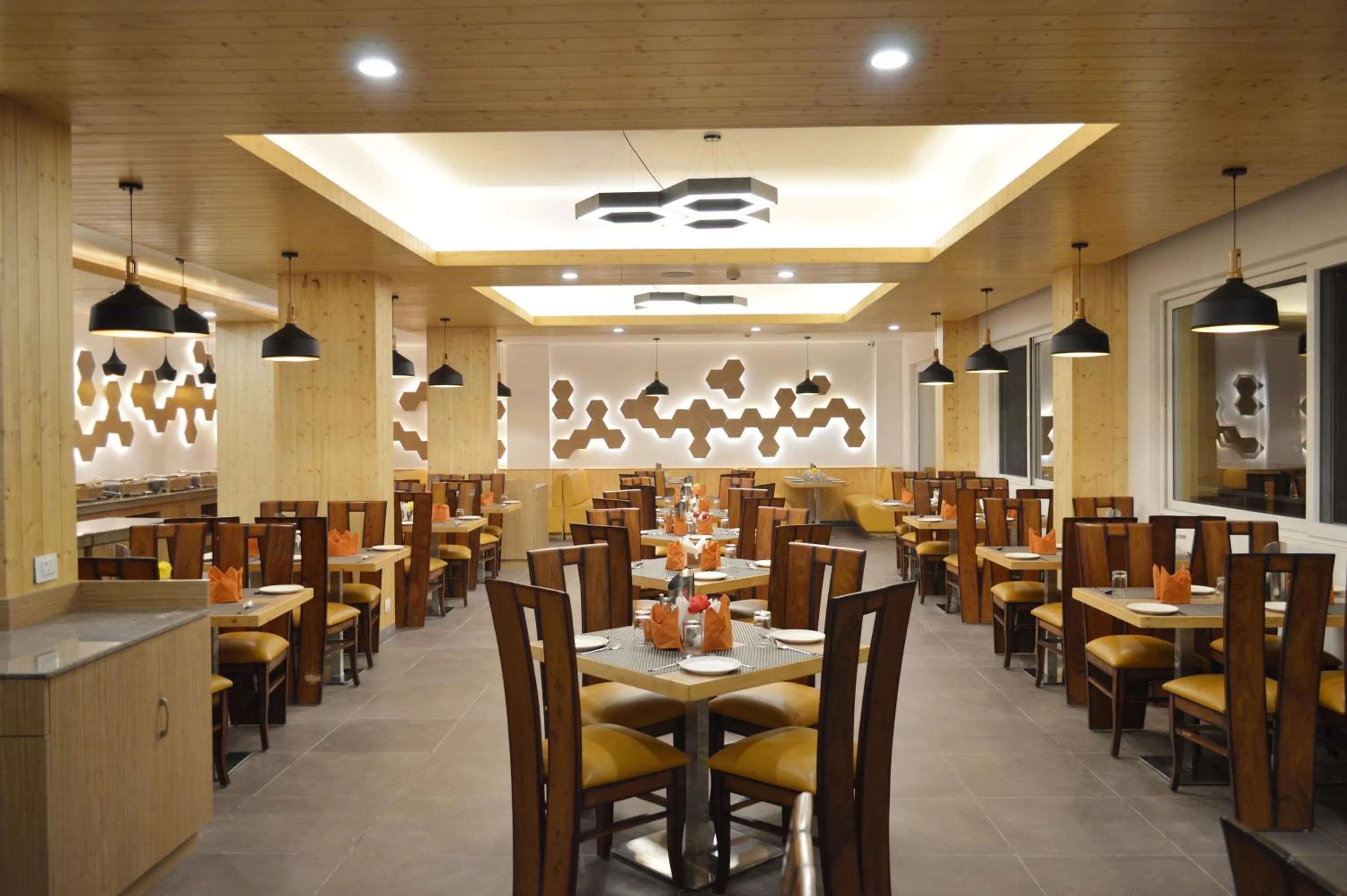 Restaurant/places to eat in The Orchard Greens Resort - A Centrally Heated Property