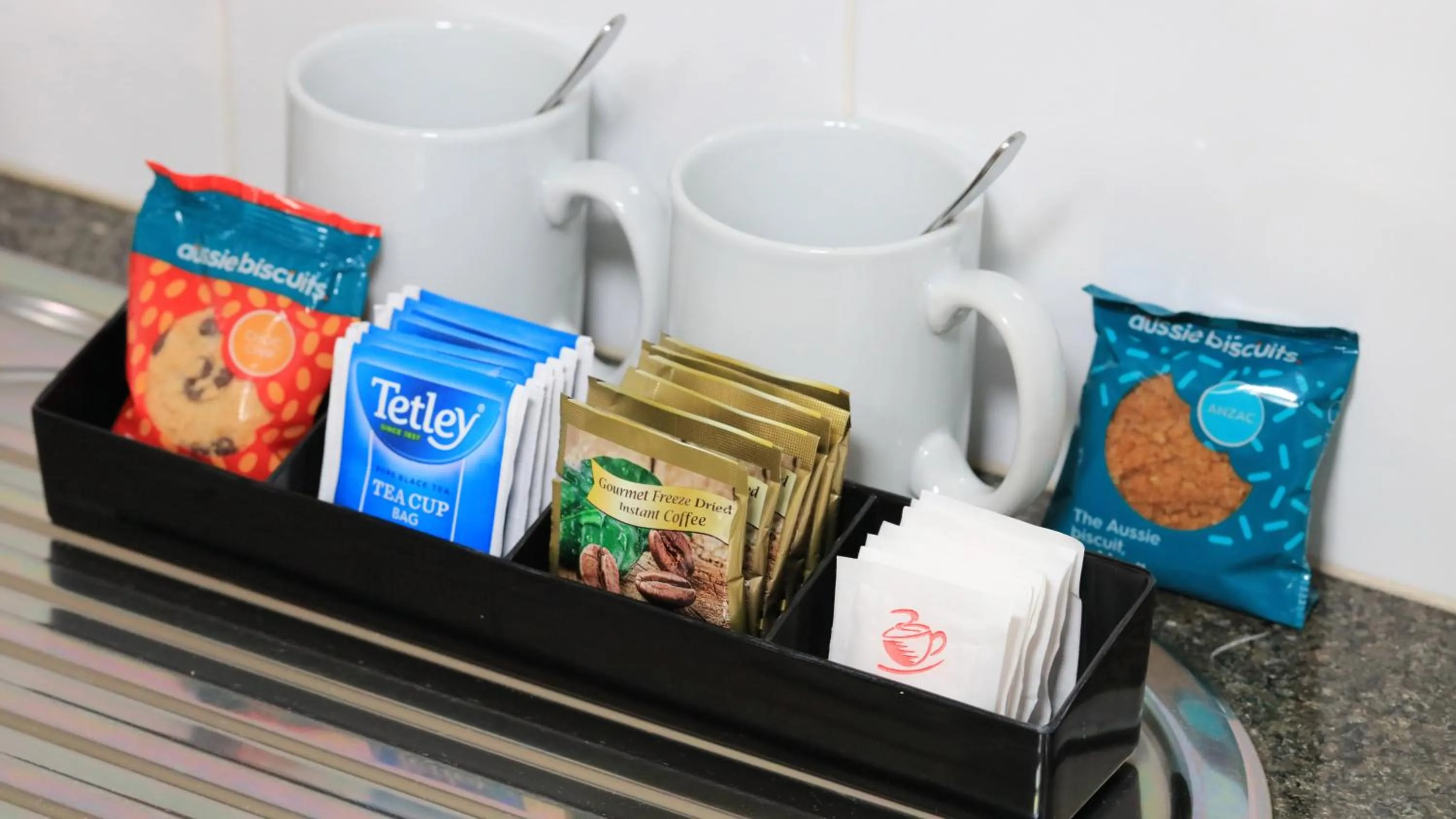 Coffee/tea facilities in Ashton Motel