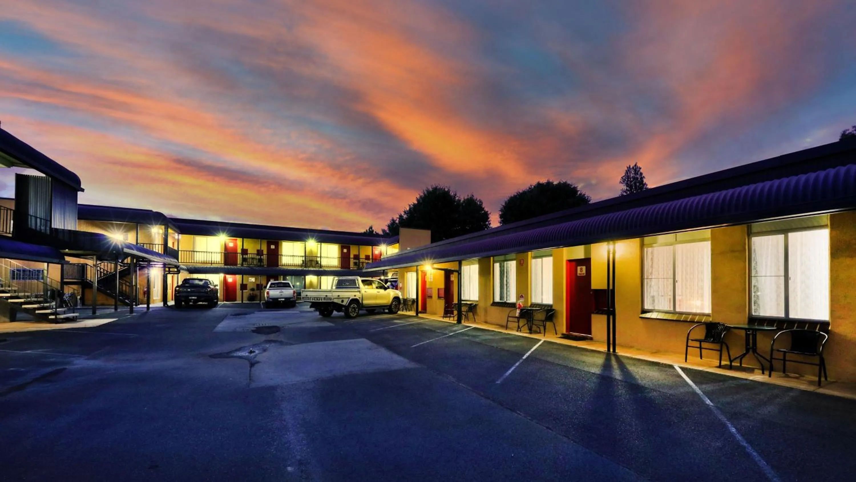 Property building in Ashton Motel