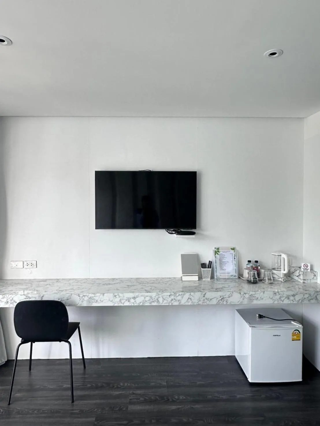 TV and multimedia in Nirundorn Resort Chaam