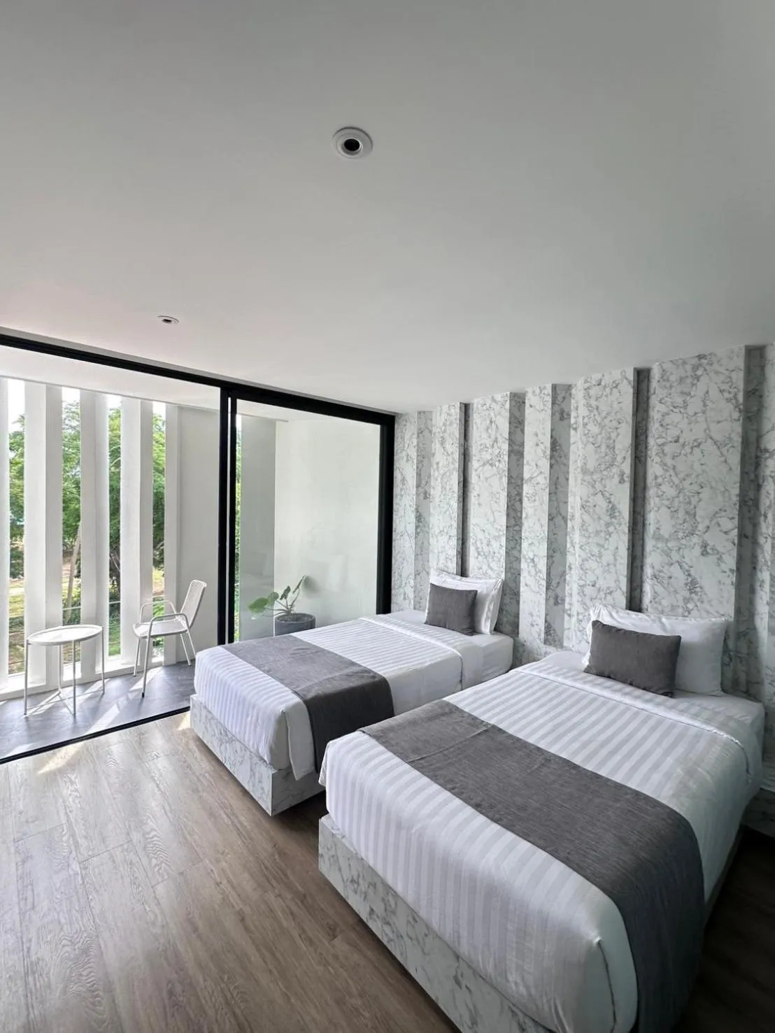 Bed in Nirundorn Resort Chaam