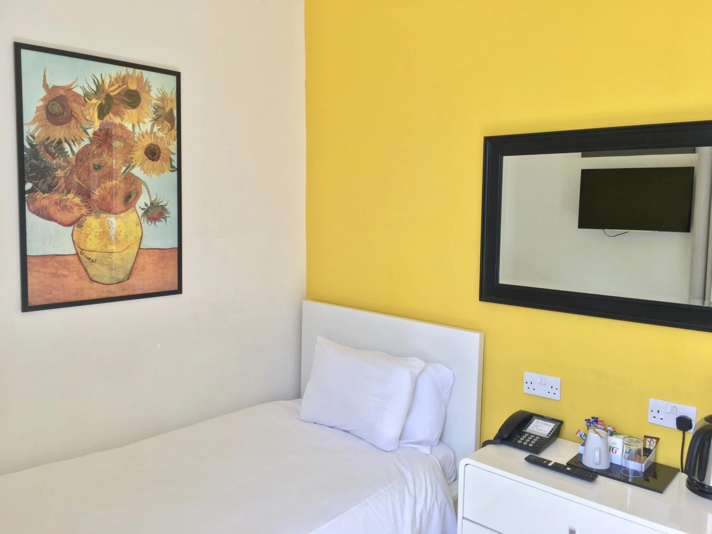 Bed in Da Vinci Eastbourne