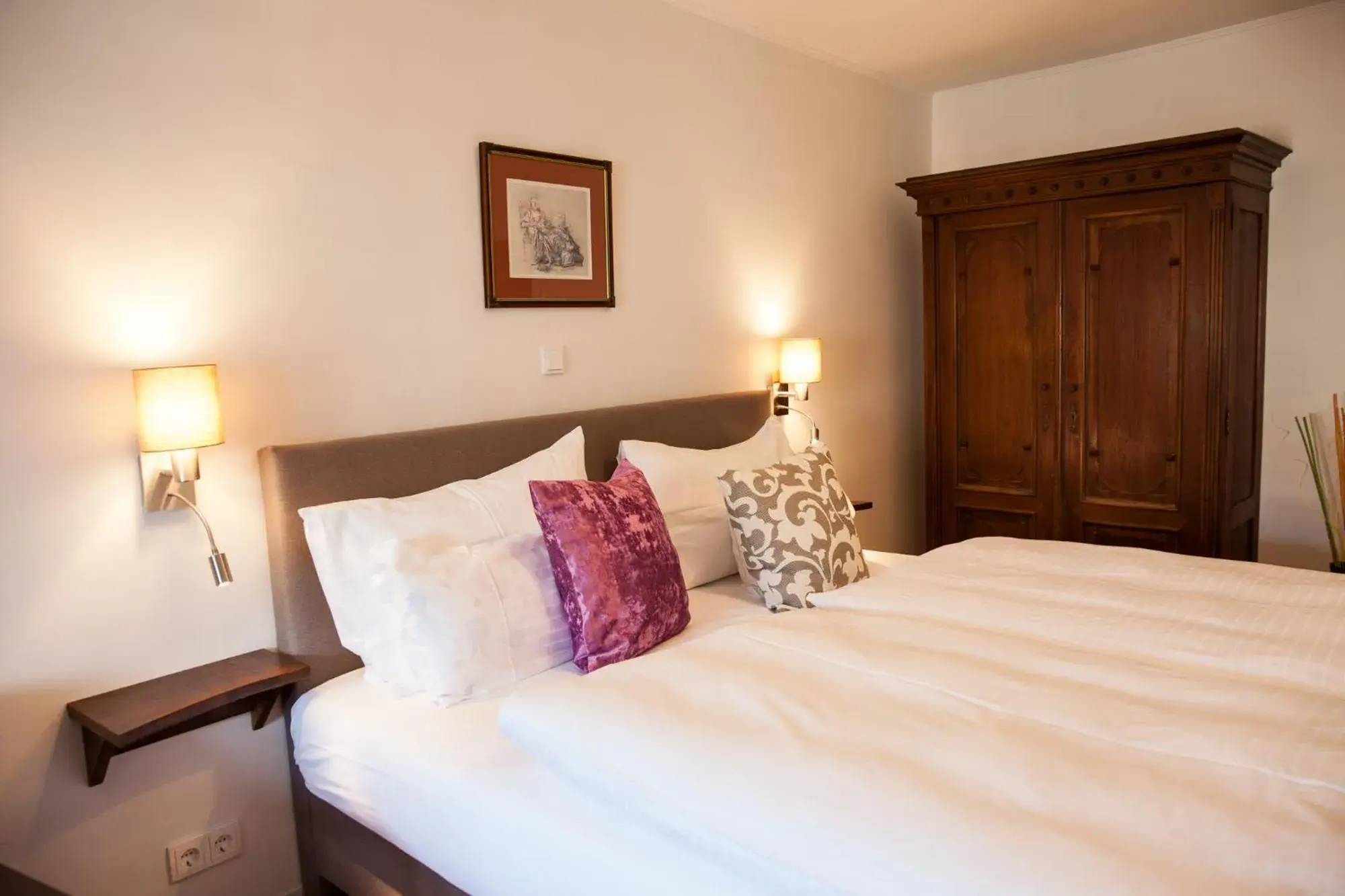 Large Double Room - single occupancy in Gasthof zum Goldenen Anker Large Double Room - single occupancy in Gasthof zum Goldenen Anker