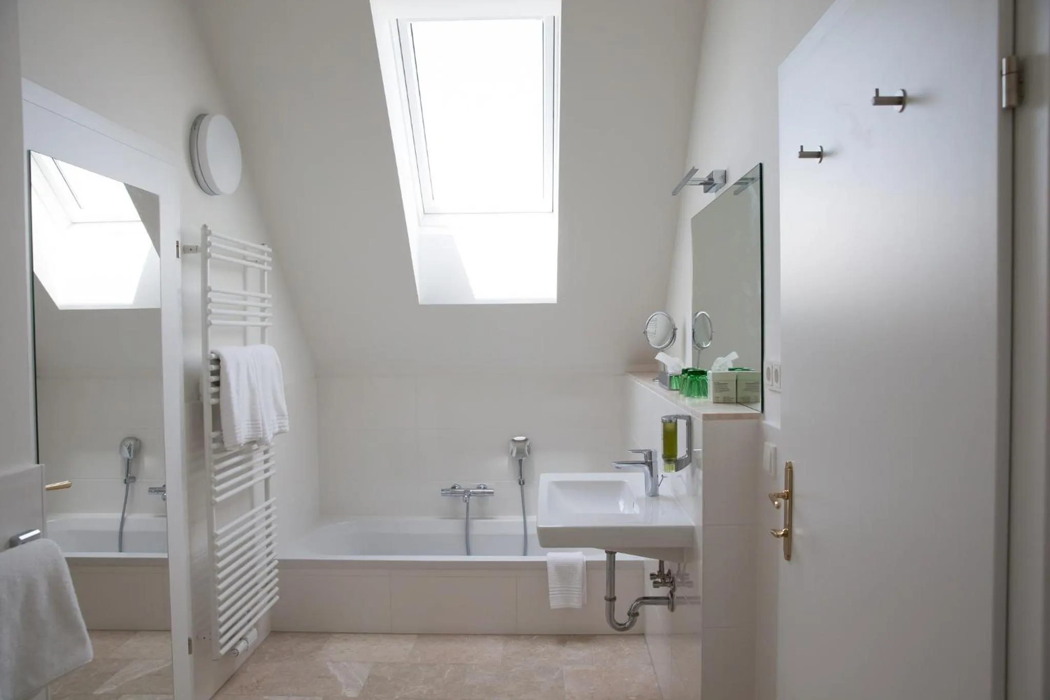 Bathroom in Gasthof zum Goldenen Anker