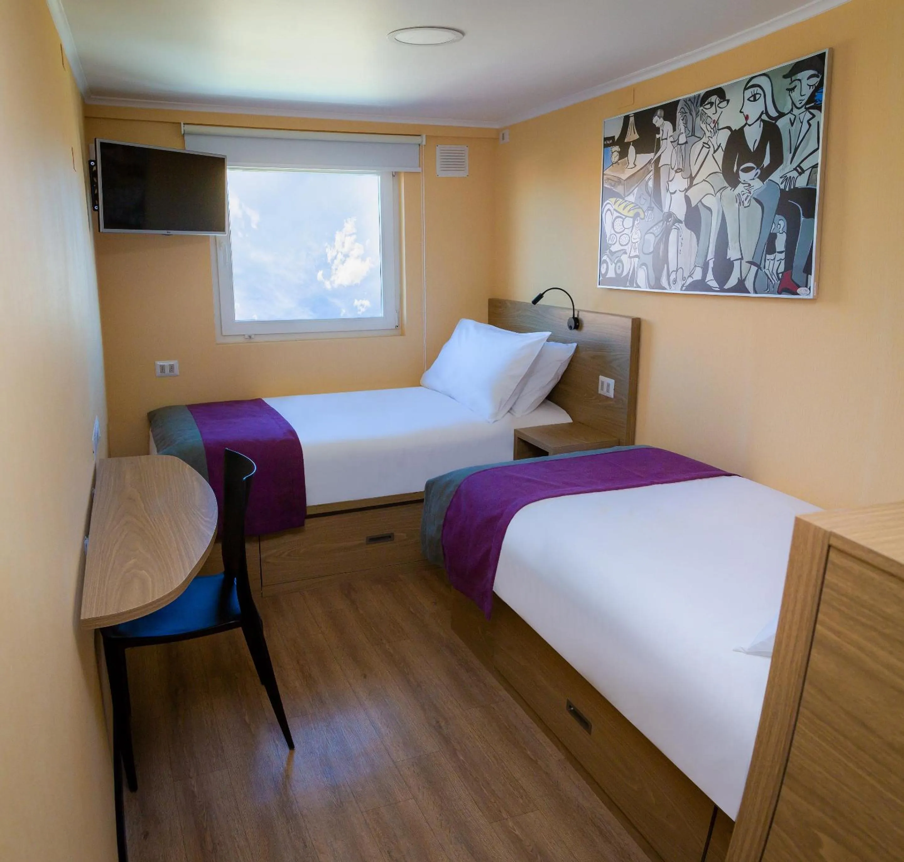 Bed in Hotel Modular Express Calama