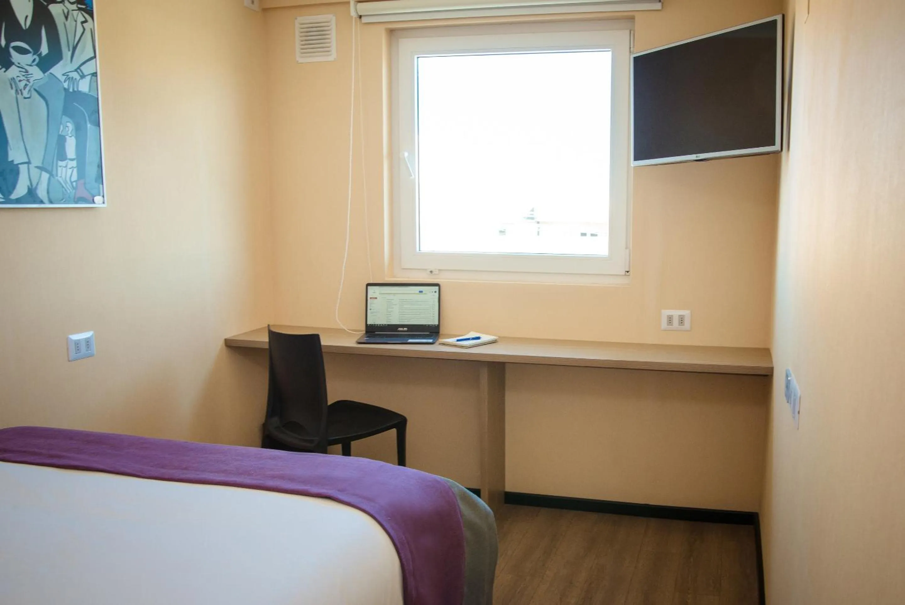 Bed in Hotel Modular Express Calama