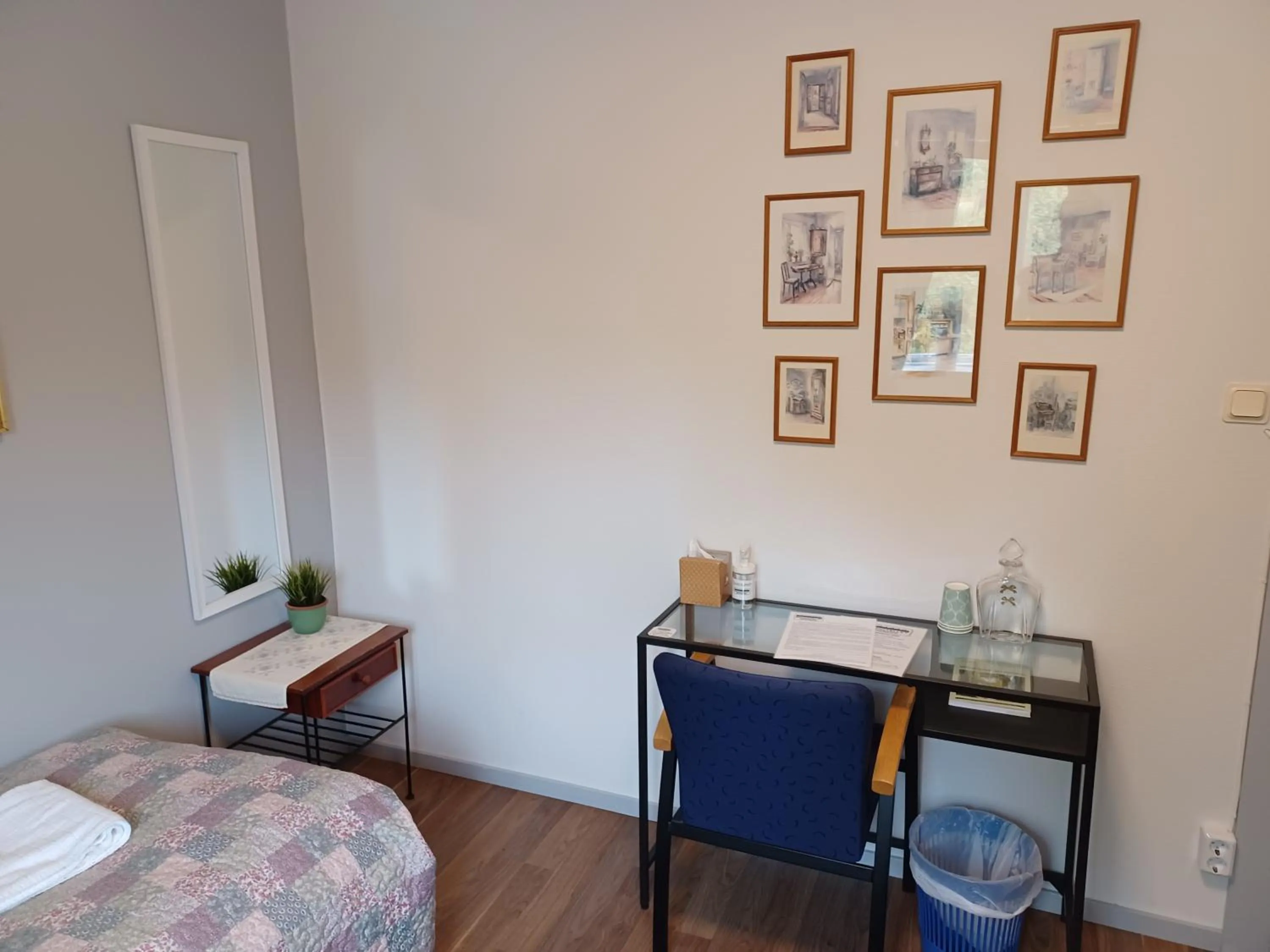 Seating area in Brukshotellet Skinnsberg