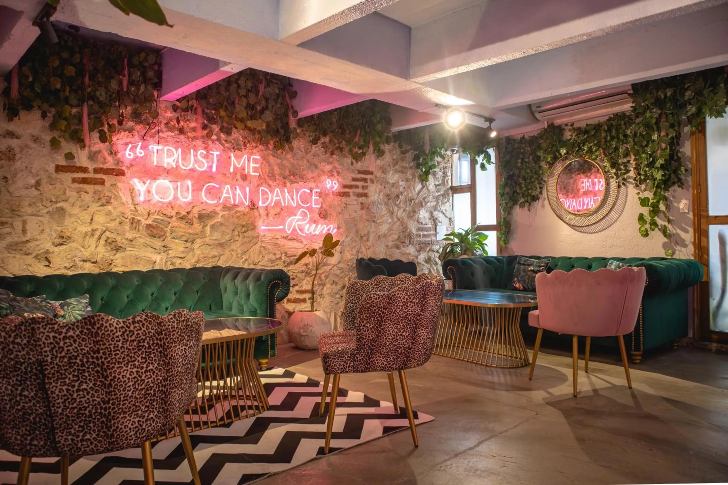 Lounge or bar in Hotel Casa La Factoria by Faranda Boutique, a member of Radisson Individuals