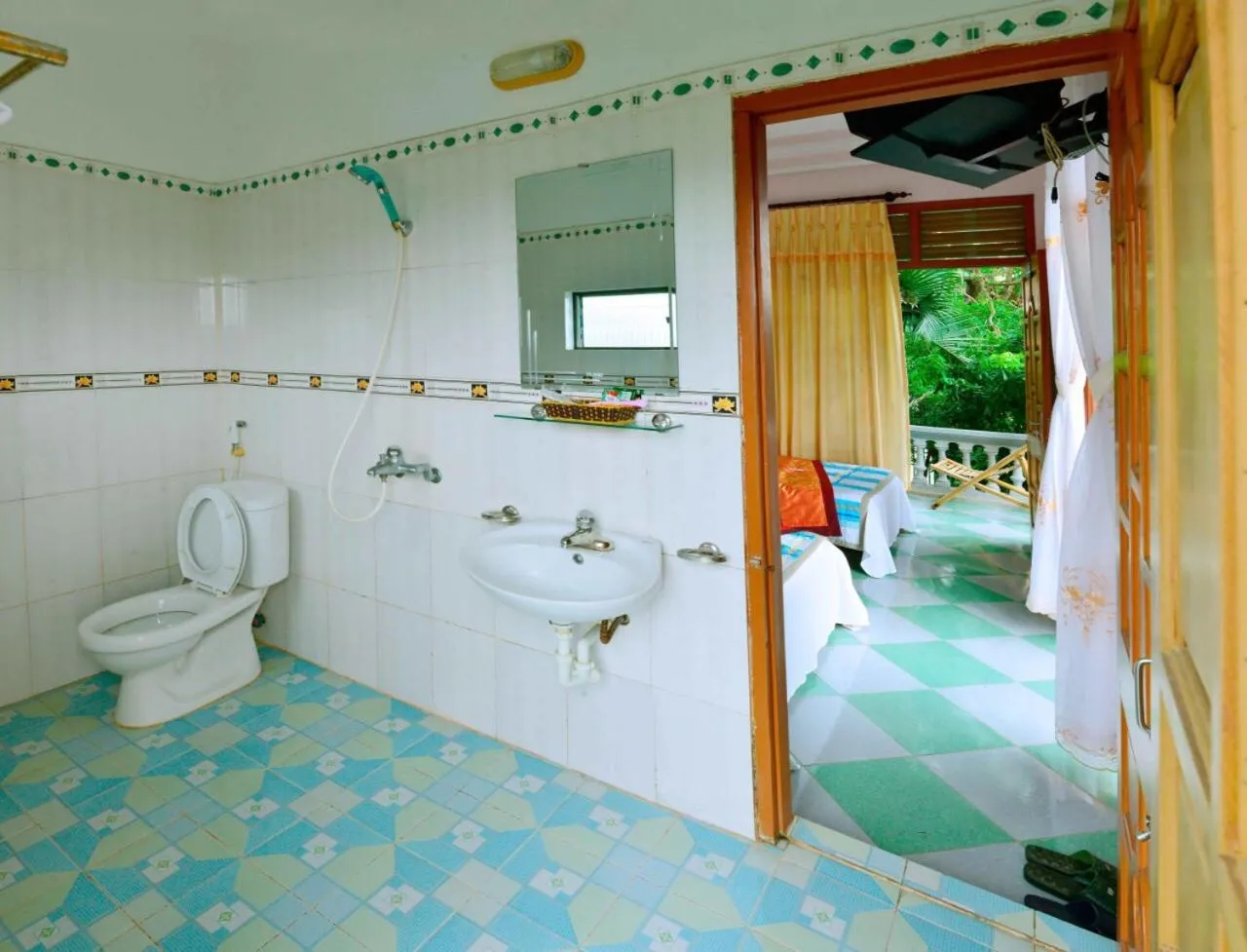 Bathroom in Tam Coc - Thành Homestay