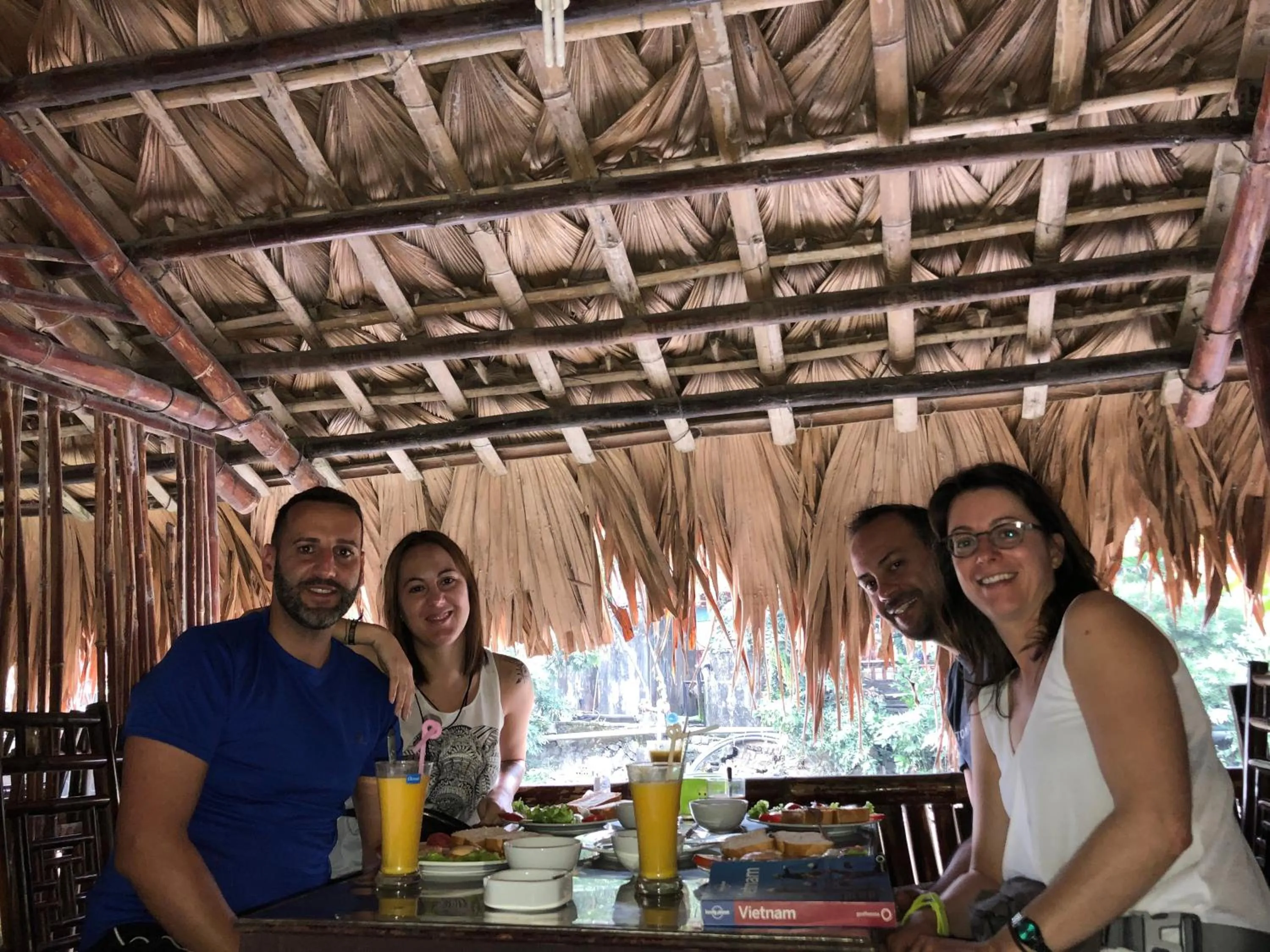 Guests in Tam Coc - Thành Homestay