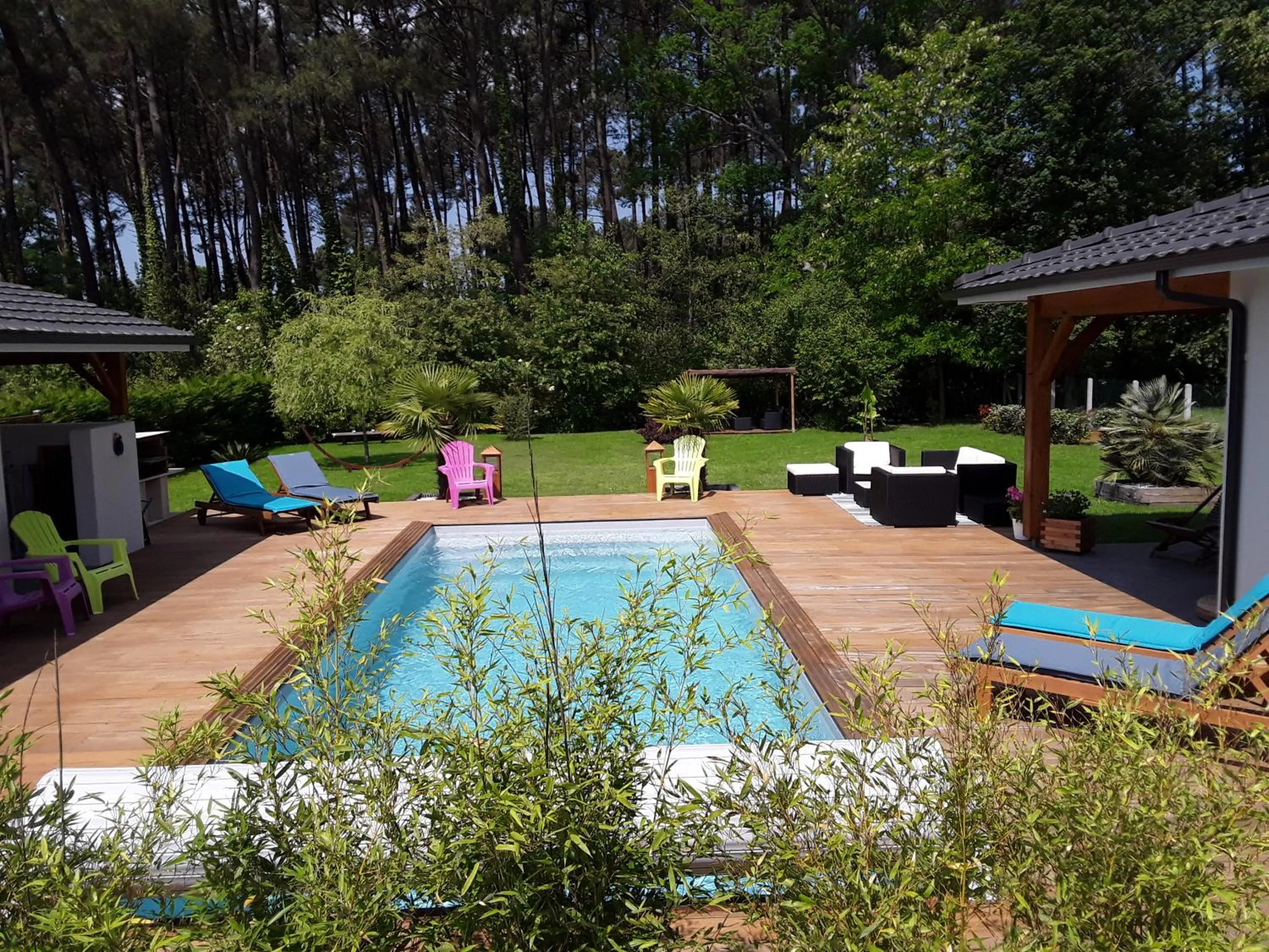 Swimming pool in Chambre d'hôtes les Iris à Mios sur le Bassin d'Arcachon