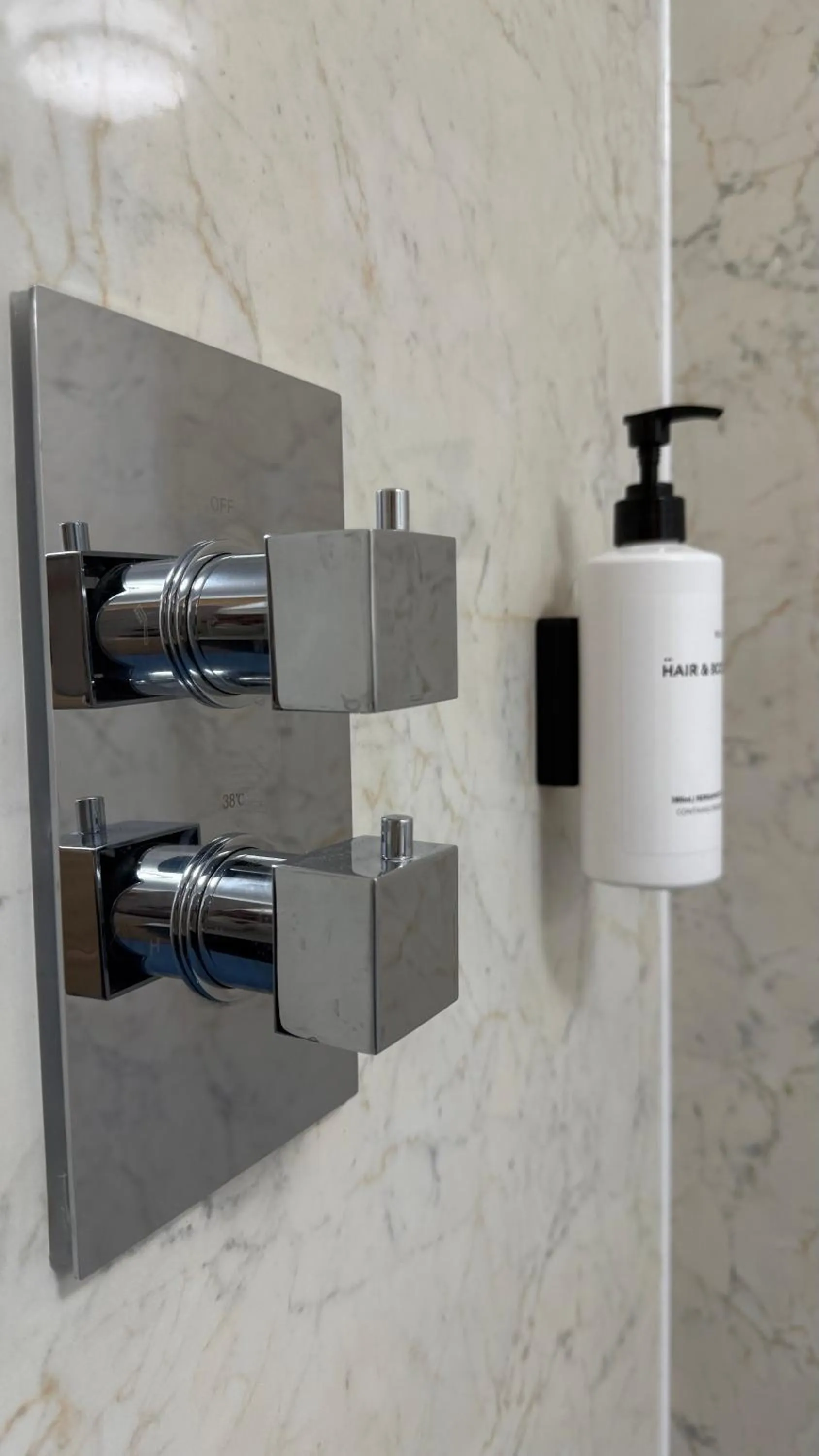 Shower in Watermead House