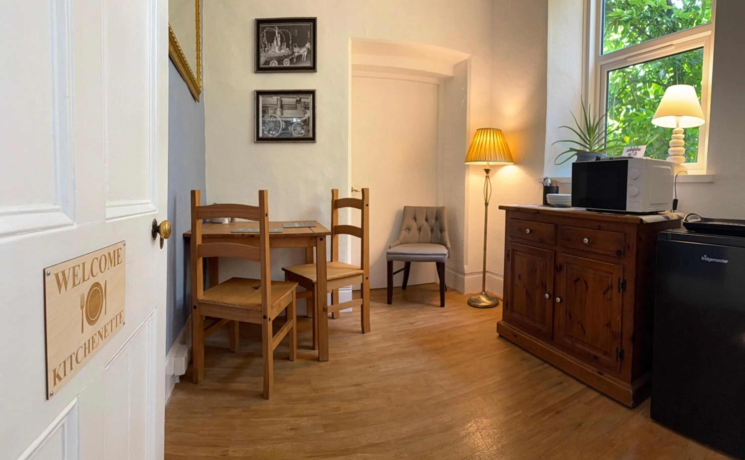 Kitchen or kitchenette in Watermead House