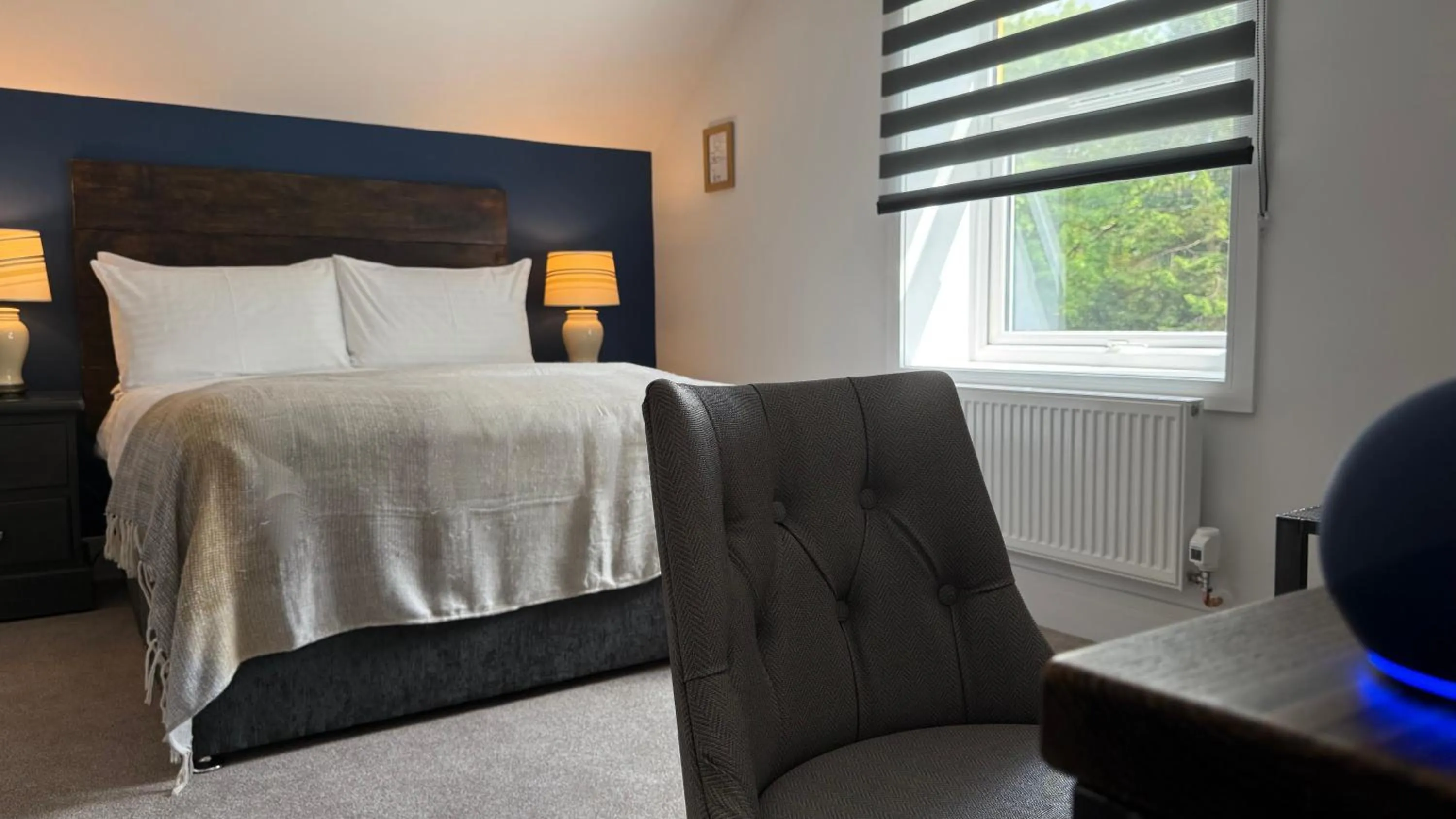 Bedroom, Bed in Watermead House