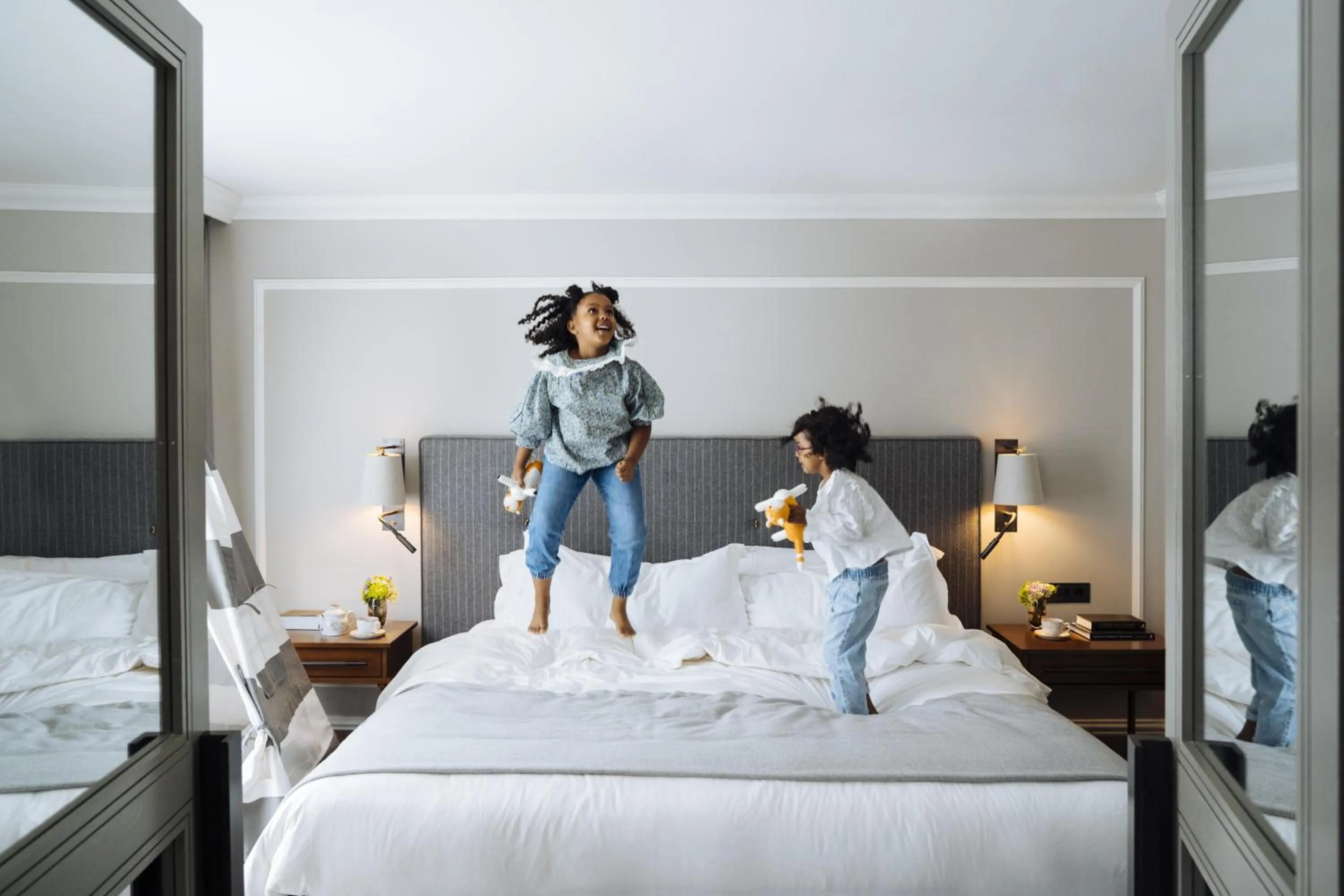 Photo of the whole room, Bed in Hyatt Regency London - The Churchill