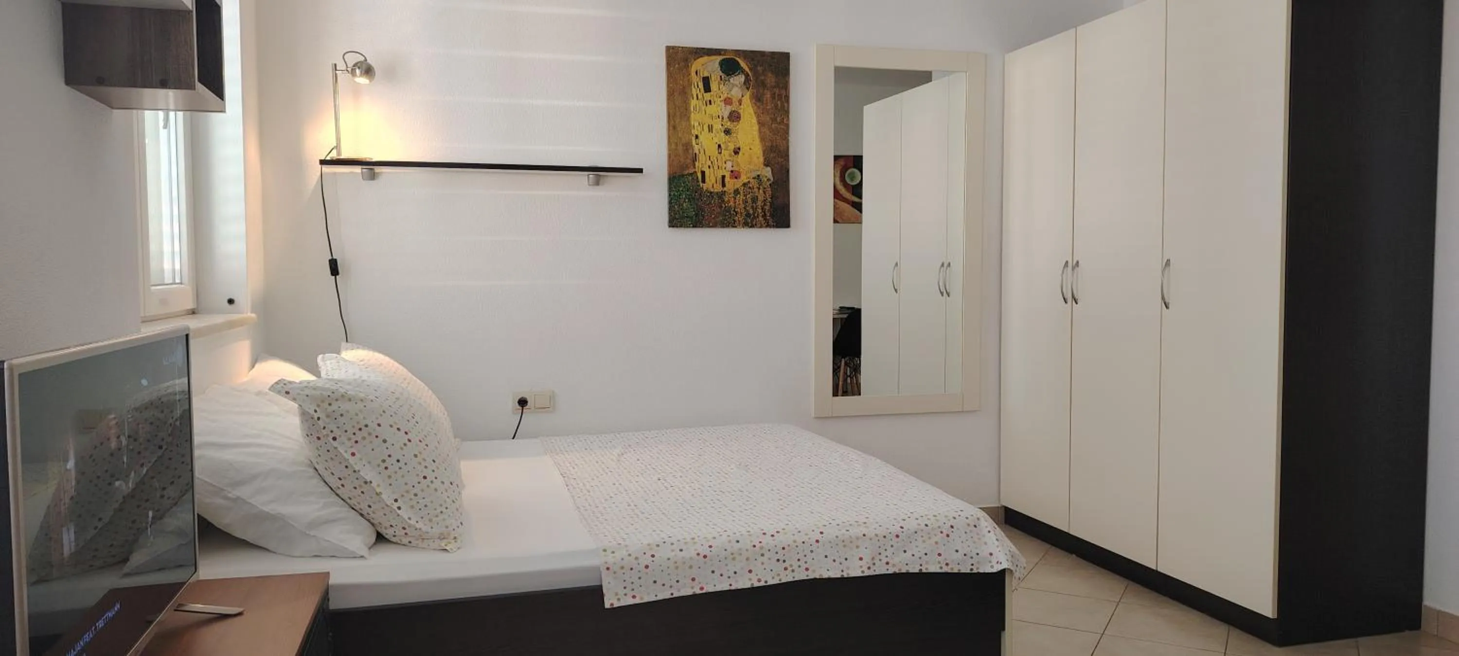 Bed in Dubrovnik Summer Apartments