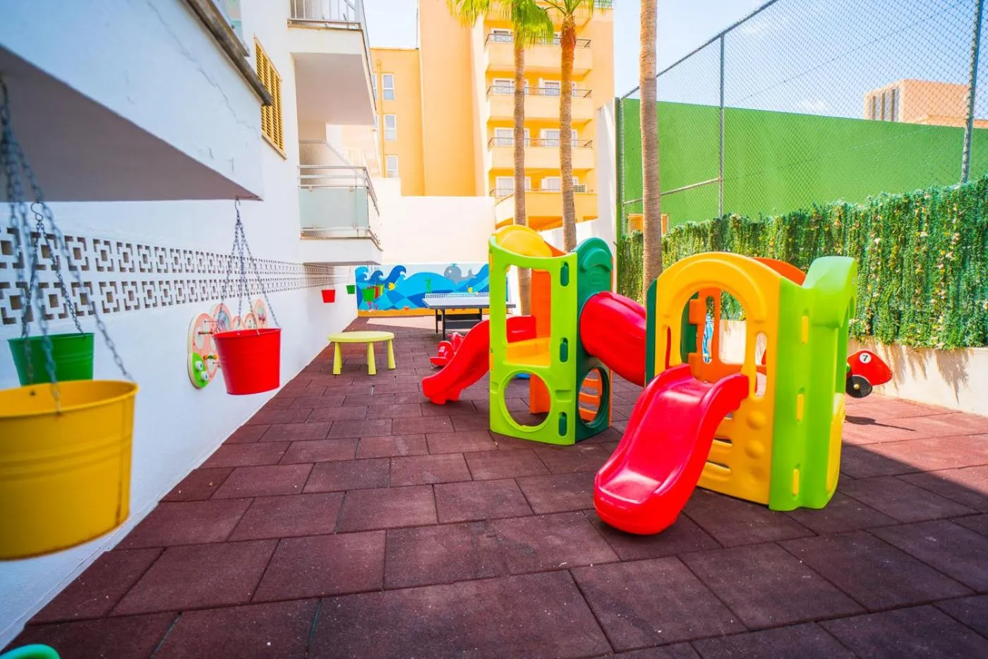 Game Room in Hotel Sur