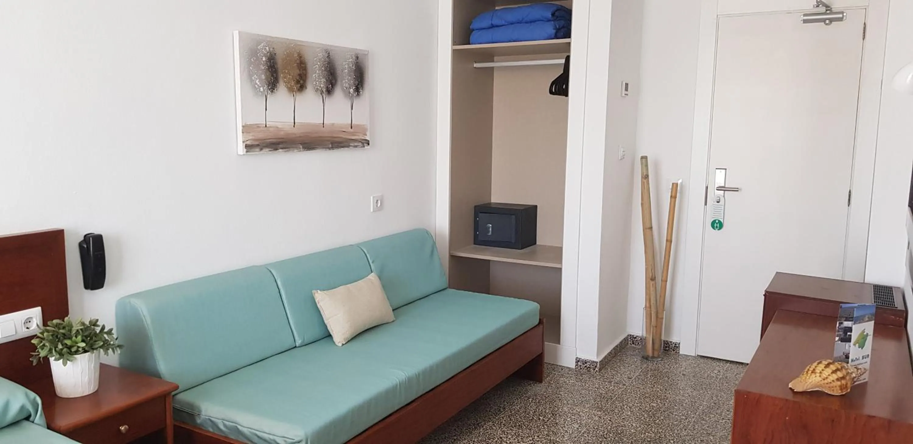 Bedroom in Hotel Sur