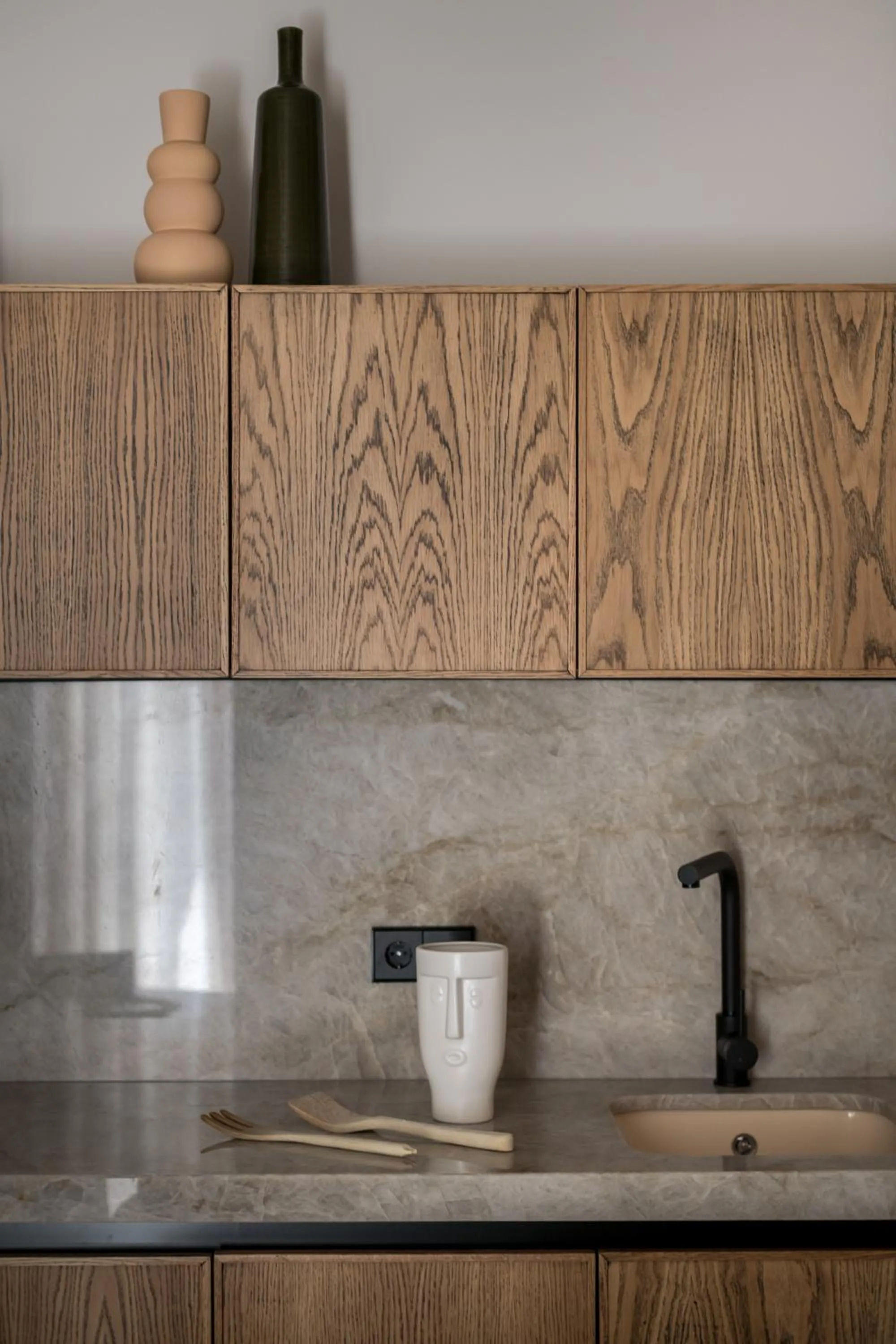 Kitchen or kitchenette in Mante House - Malasaña Design