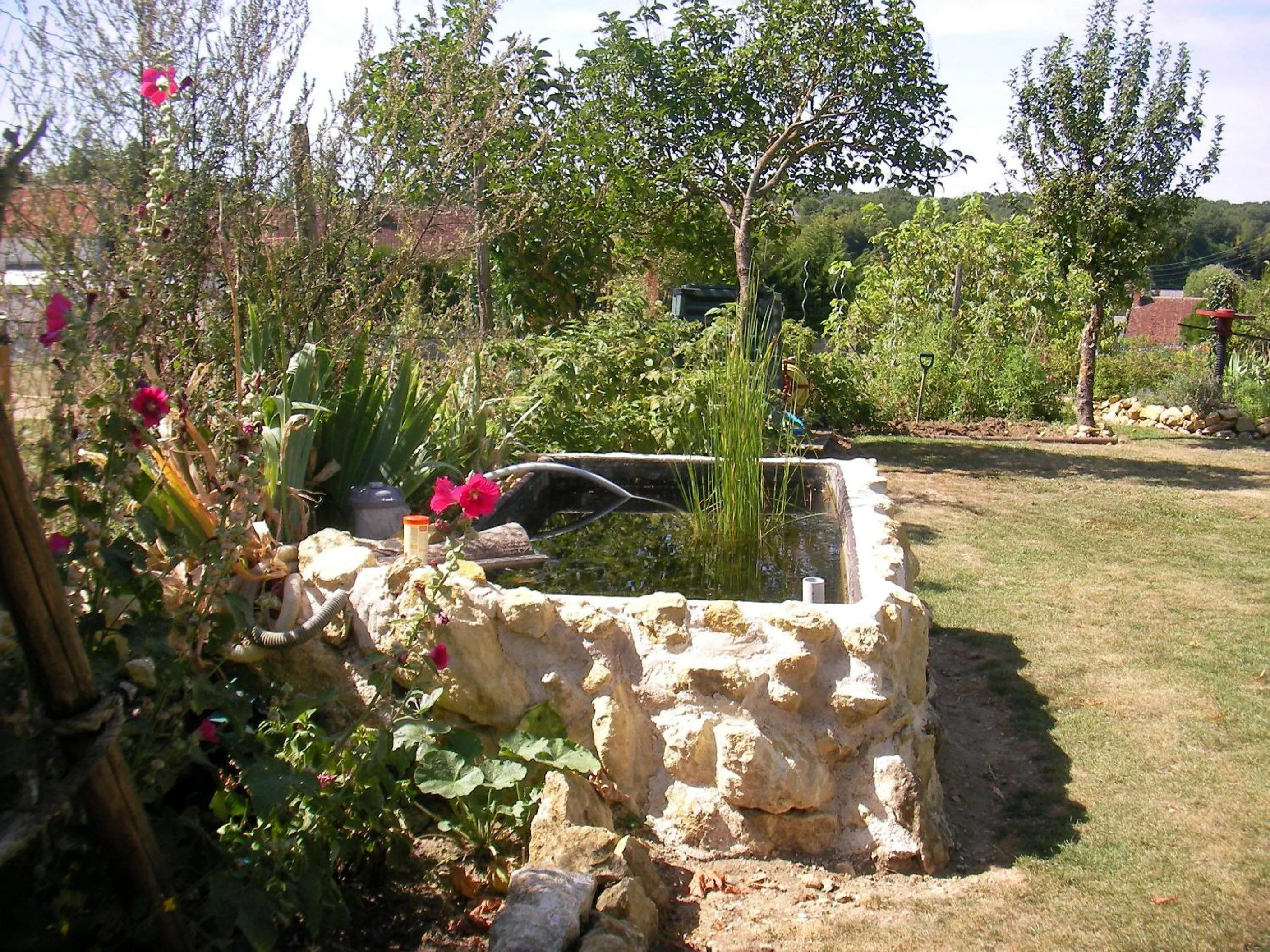 Spring in Chambres d'Hôtes La Vallée des Vignes