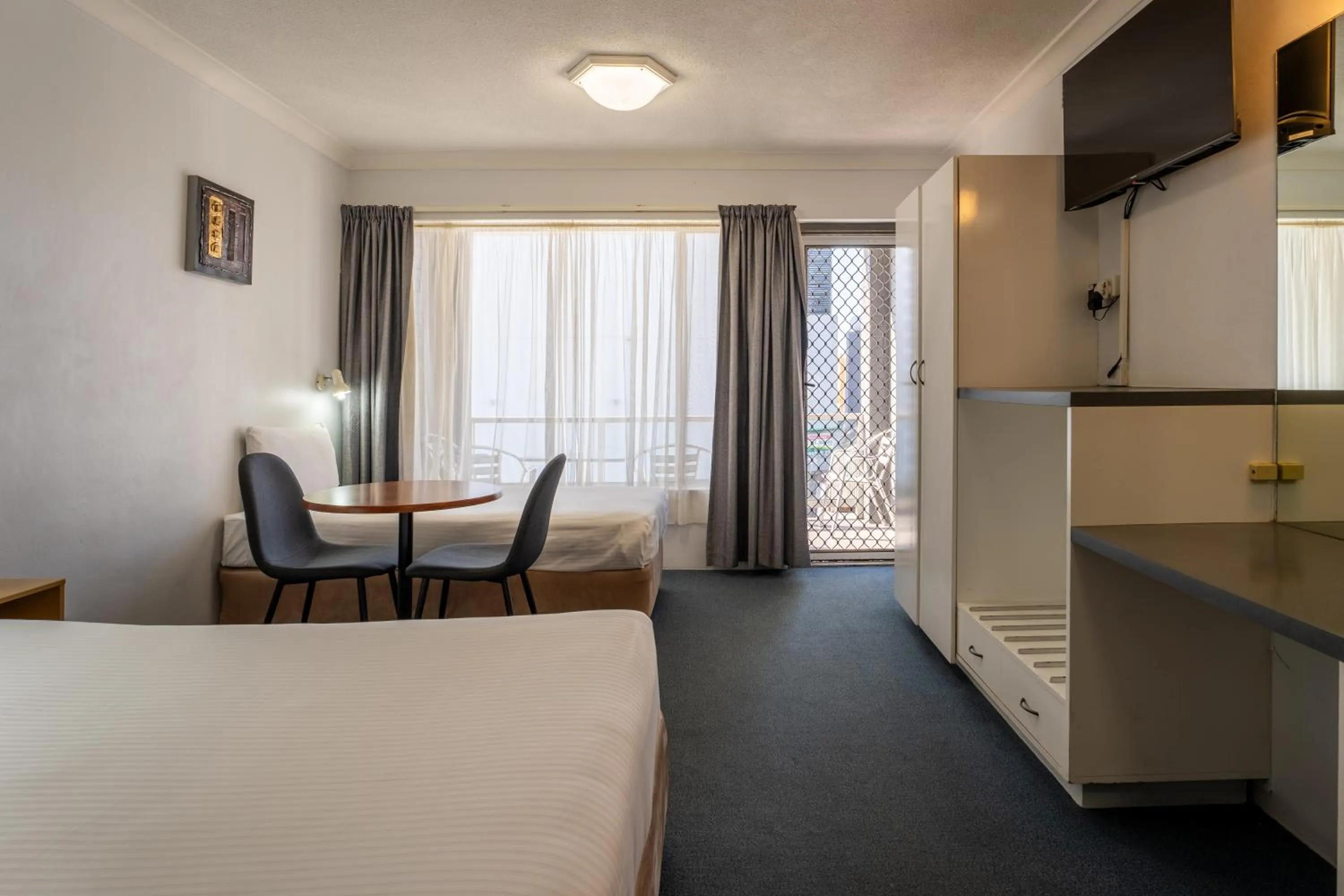 Bedroom, Bed in Port Aloha Motel