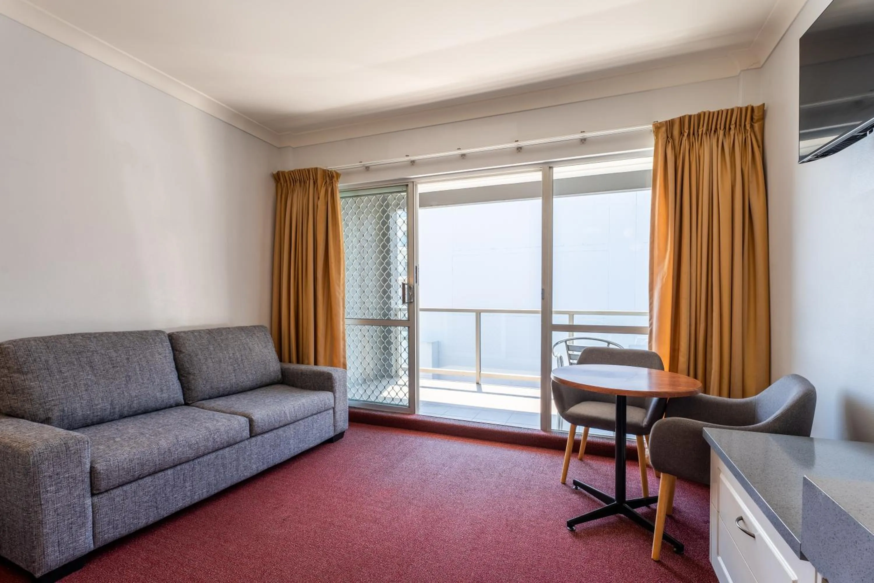 Bedroom in Port Aloha Motel