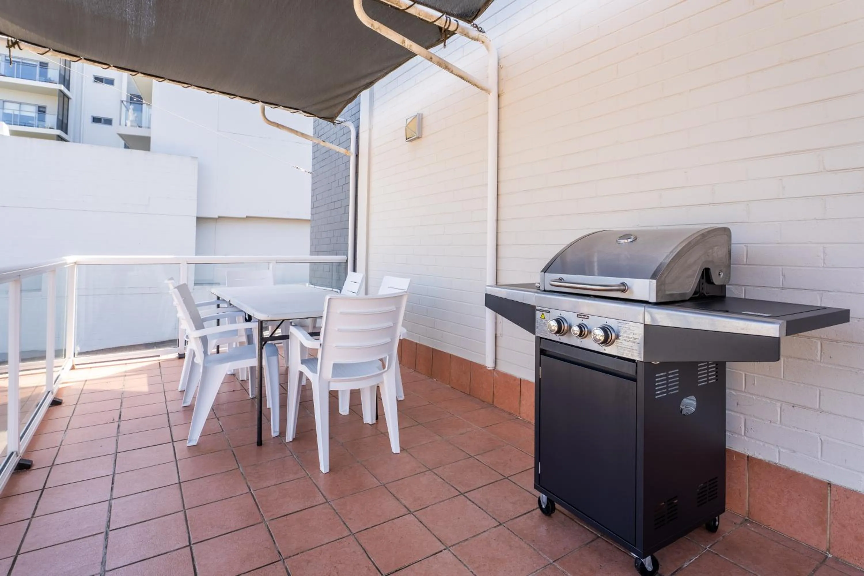 BBQ facilities in Port Aloha Motel