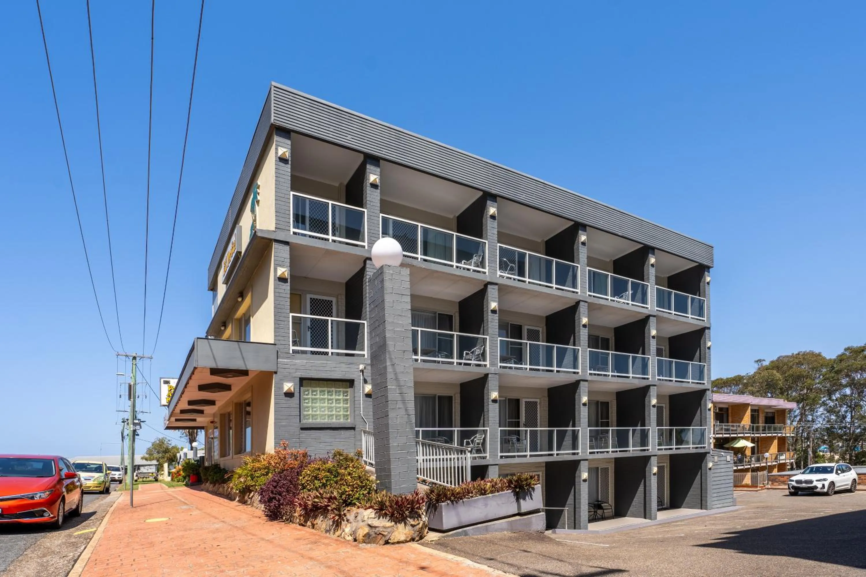 Property building in Port Aloha Motel