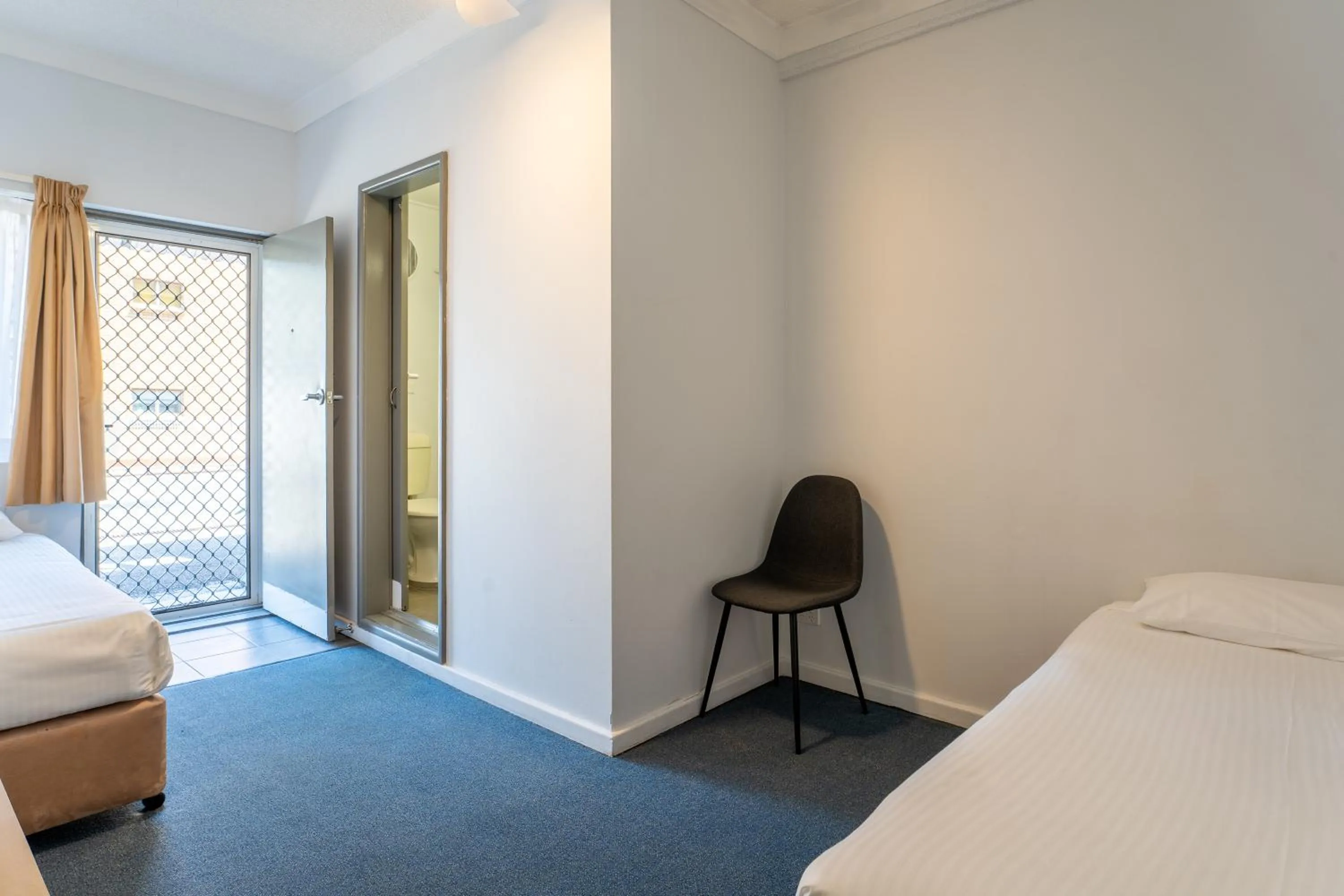 Bedroom, Bed in Port Aloha Motel