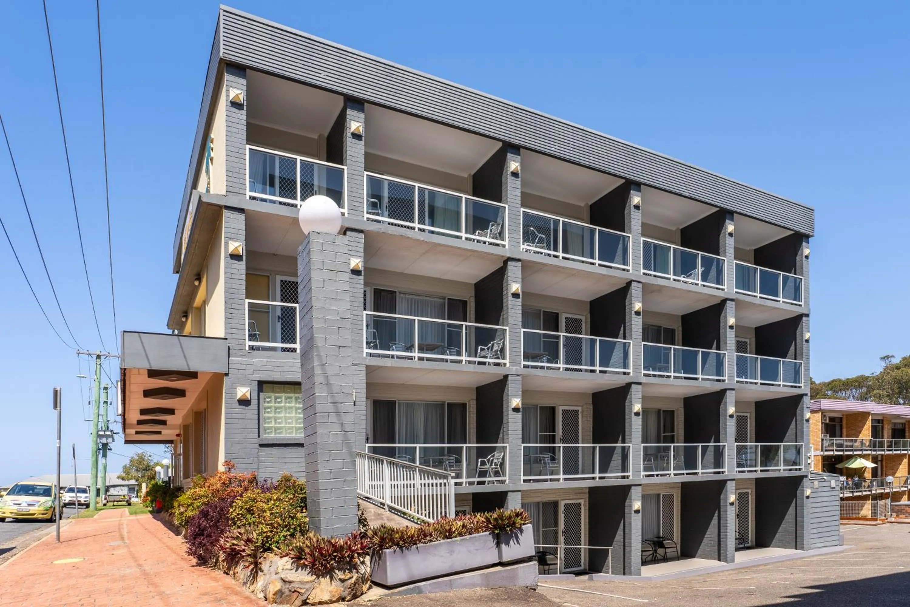 Property building in Port Aloha Motel