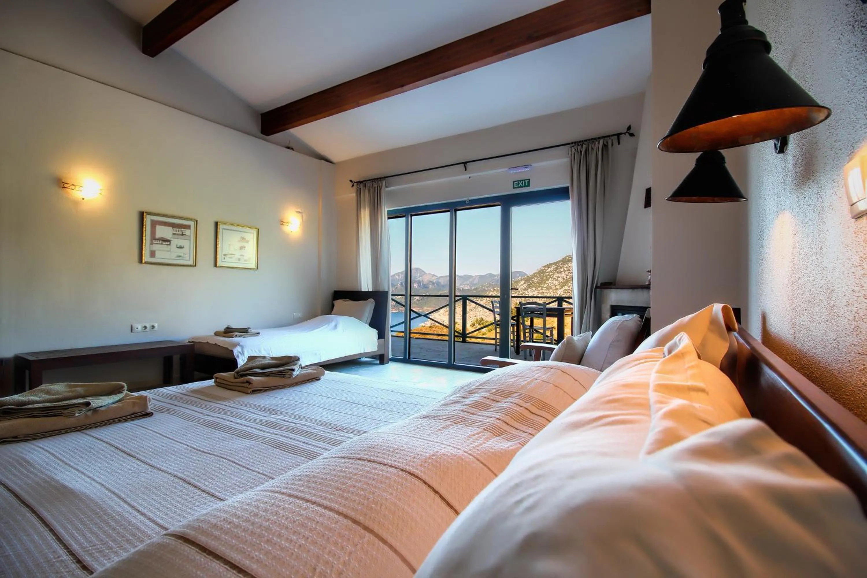 Seating area, Bed in Kekik Otel Selimiye