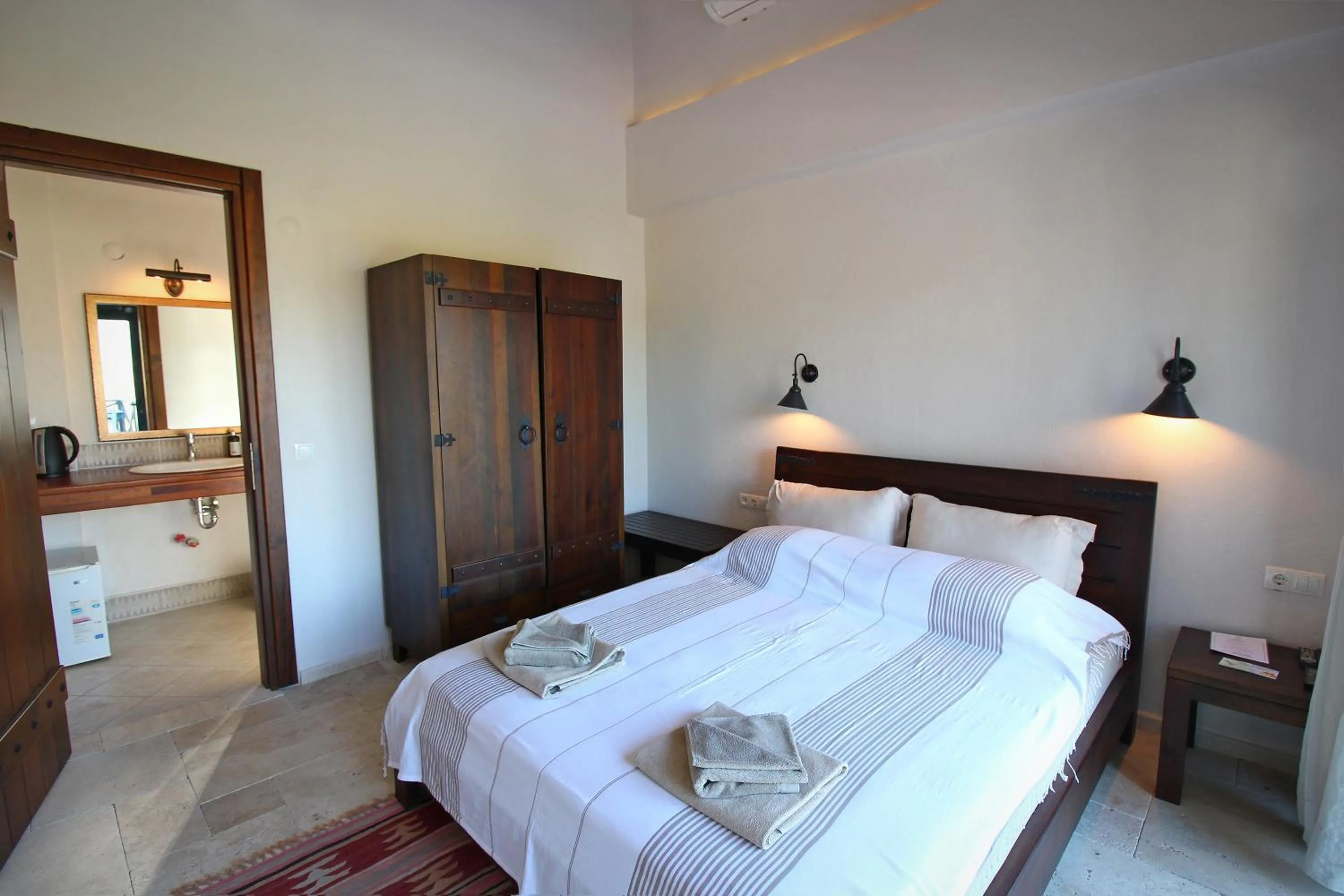 Photo of the whole room, Bed in Kekik Otel Selimiye