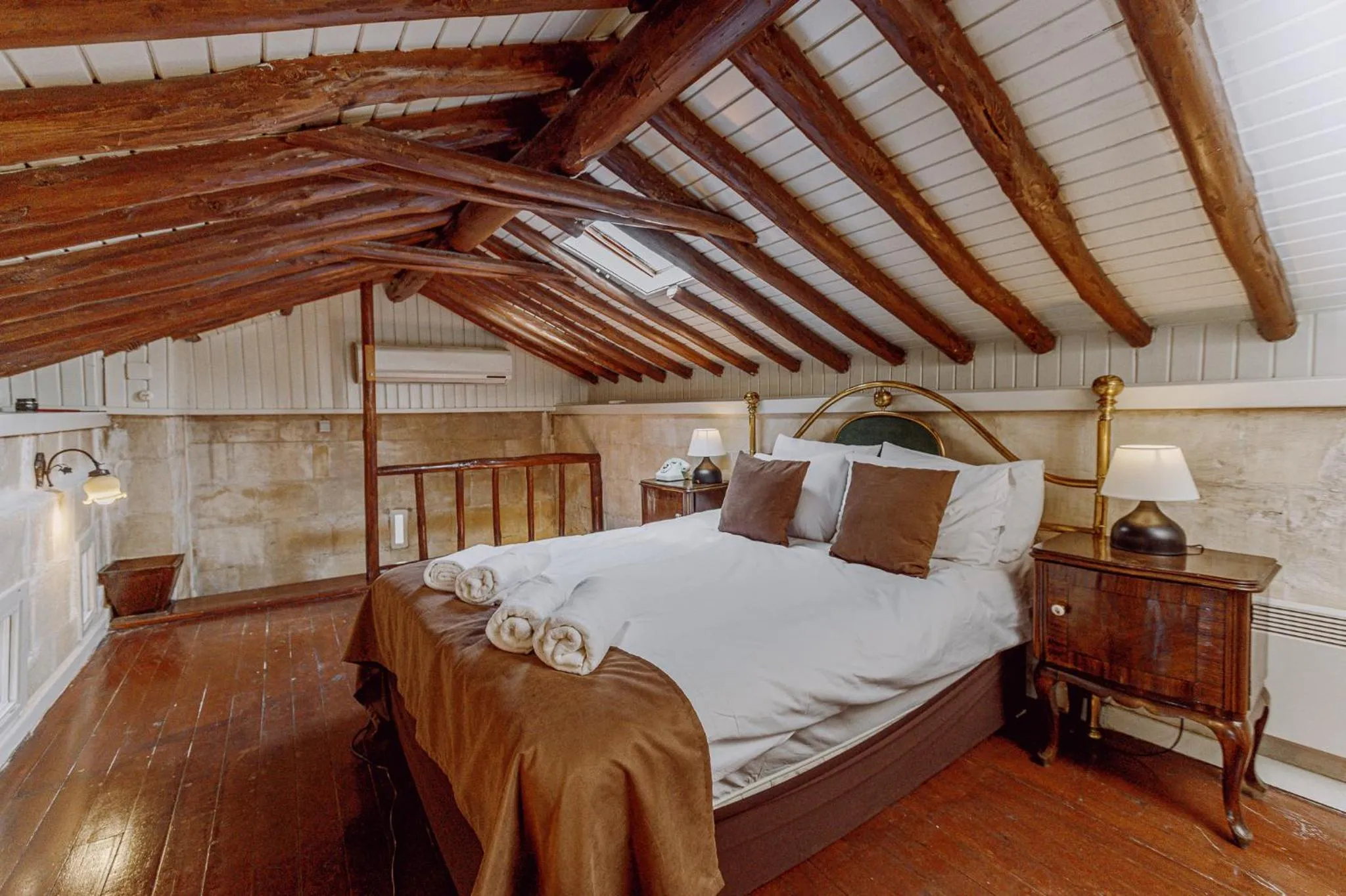 Bedroom, Bed in Anadolu Evleri