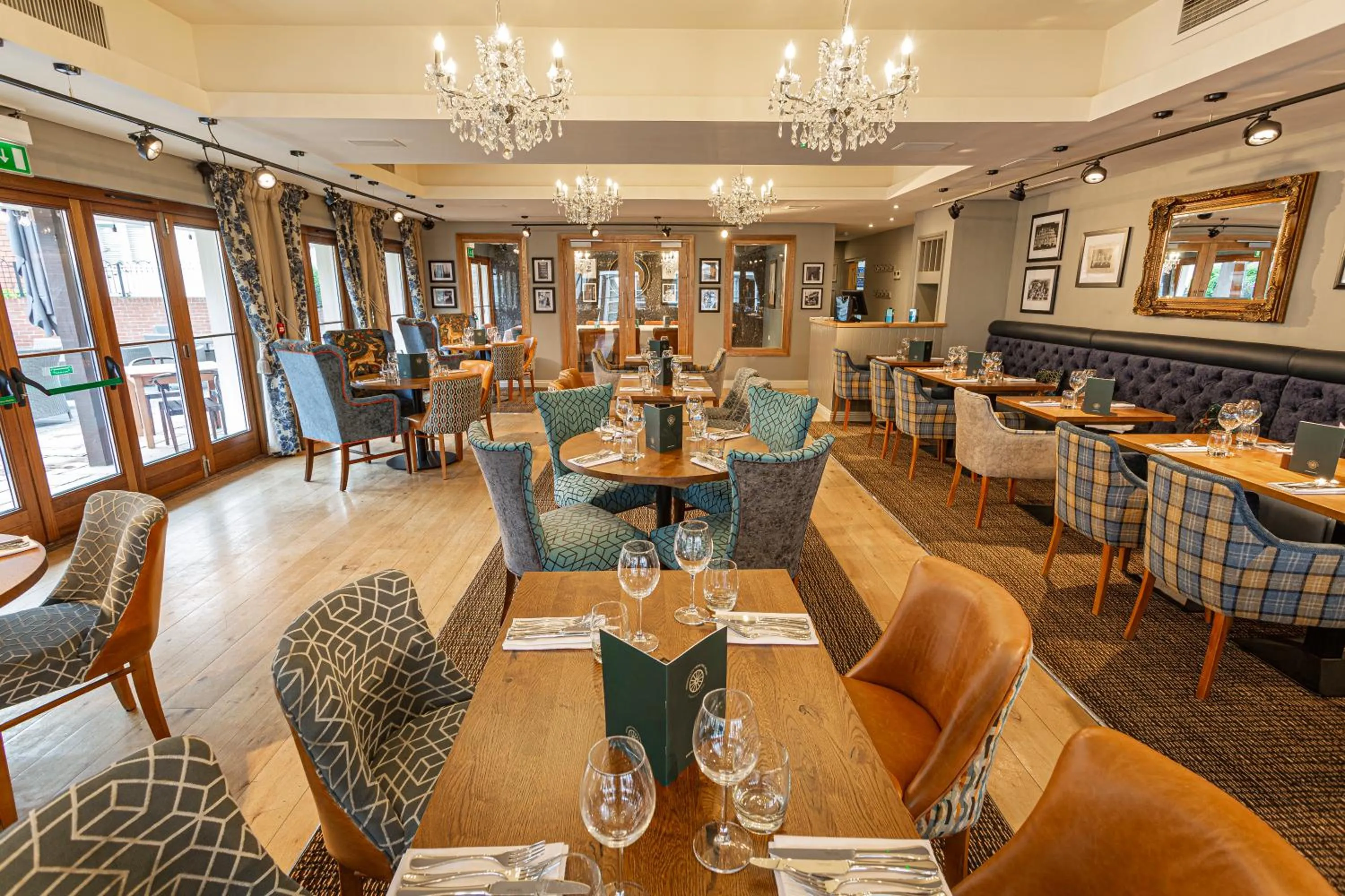 Restaurant/places to eat in The White Horse Hotel, Romsey, Hampshire - The Coaching Inn Group
