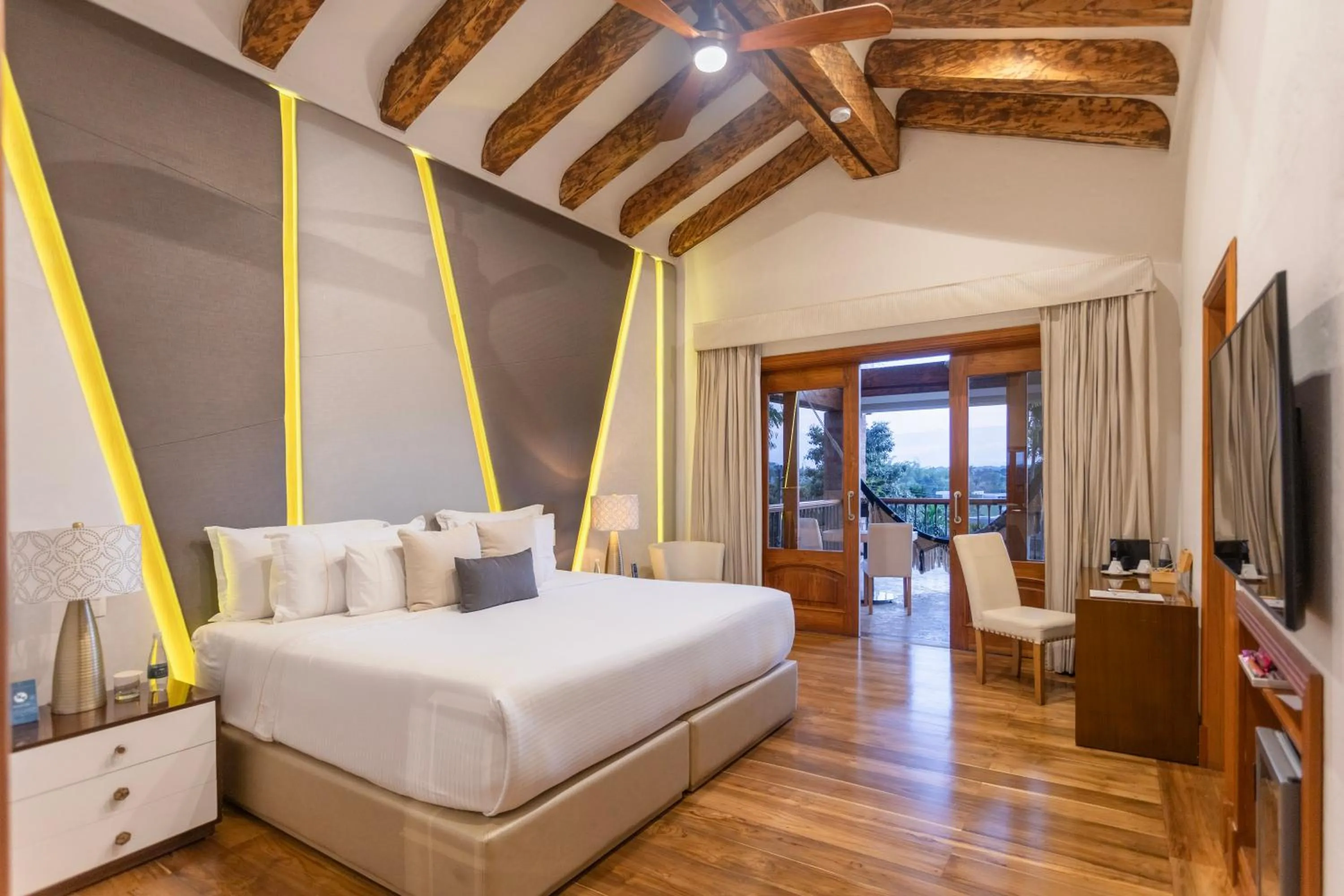 Bed in Visus Hotel Boutique & Spa