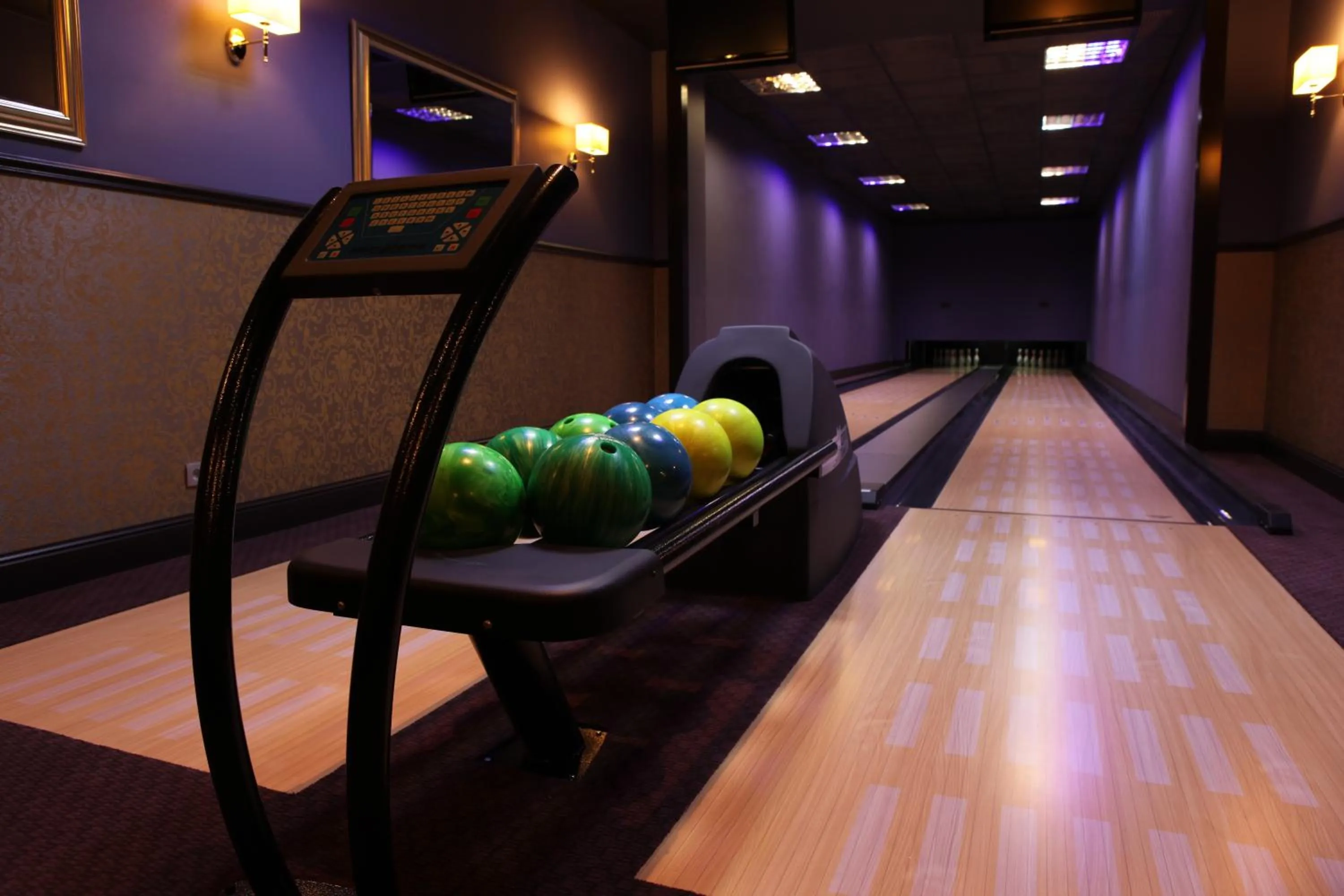 Bowling in Hotel Afrodyta Business & Spa