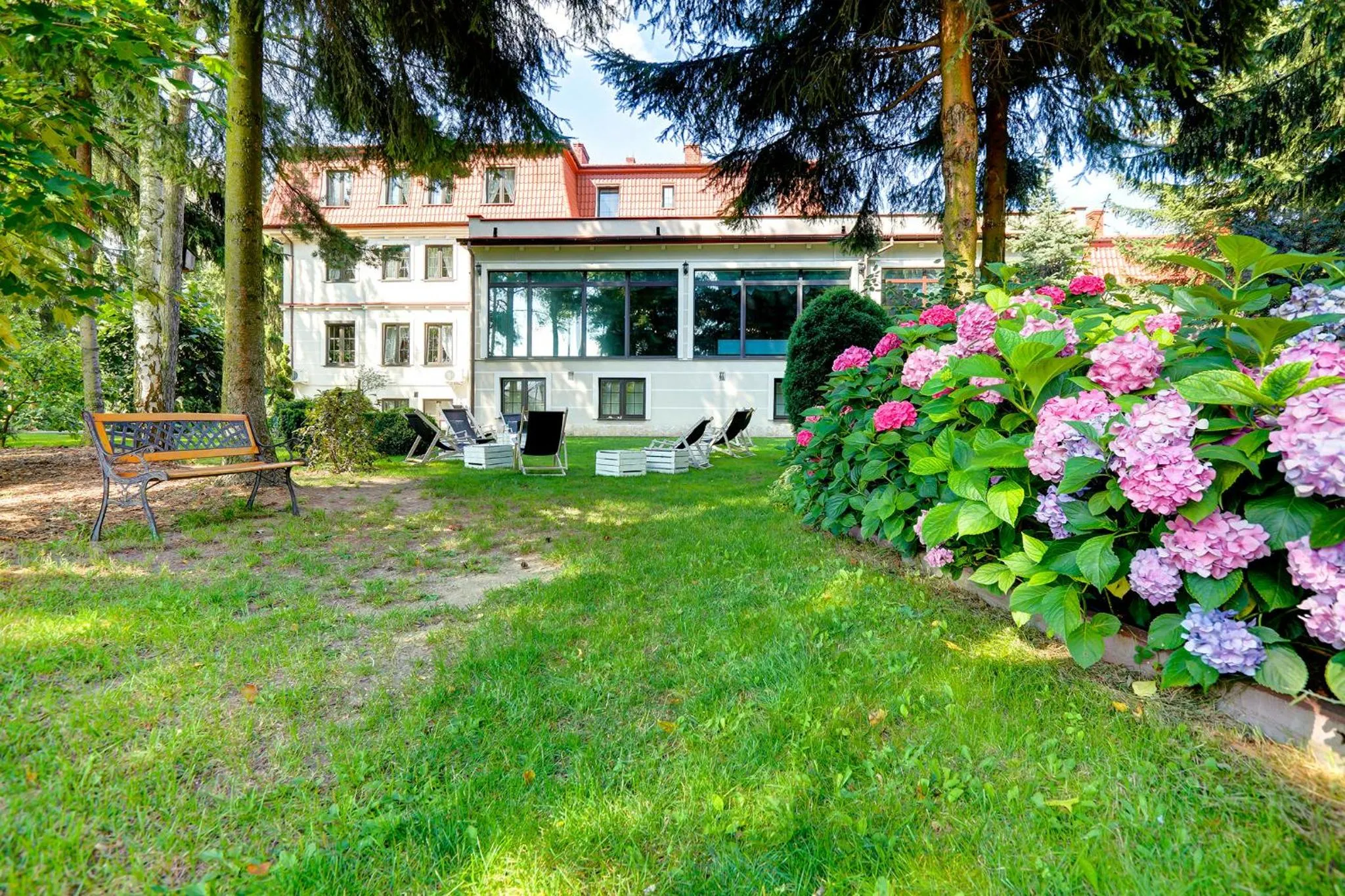 Property building in Hotel Afrodyta Business & Spa