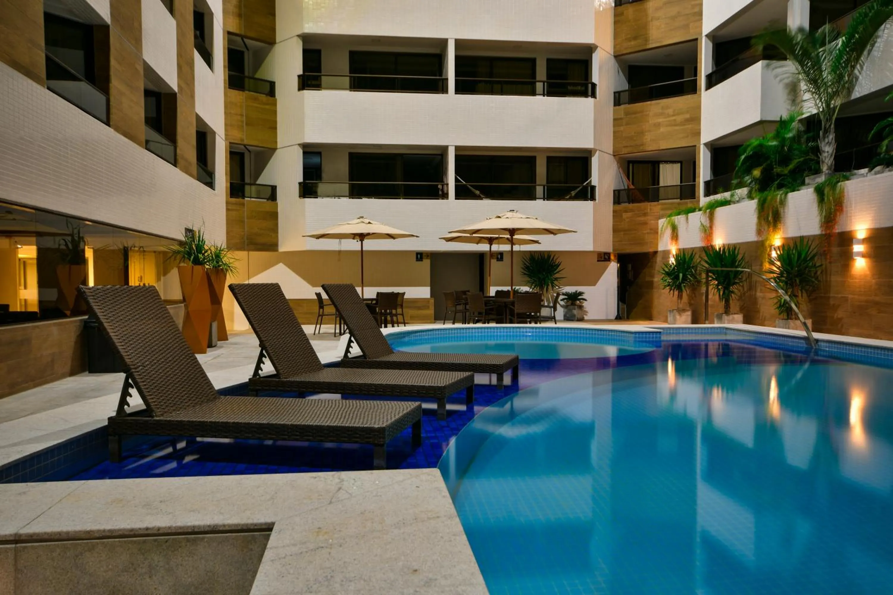 Swimming pool in Littoral Gold Flat